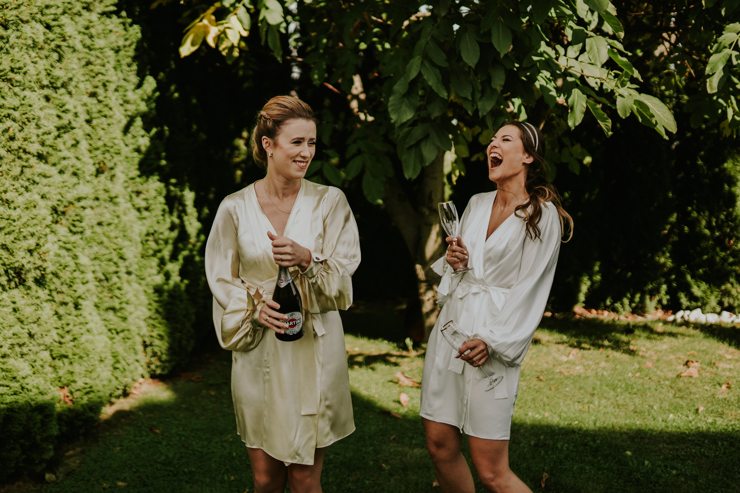 Sala Koralowa w Jaworzu: Opowieść o ślubie Nikoli i Kacpra. Karkowskafoto - fotografia miłości