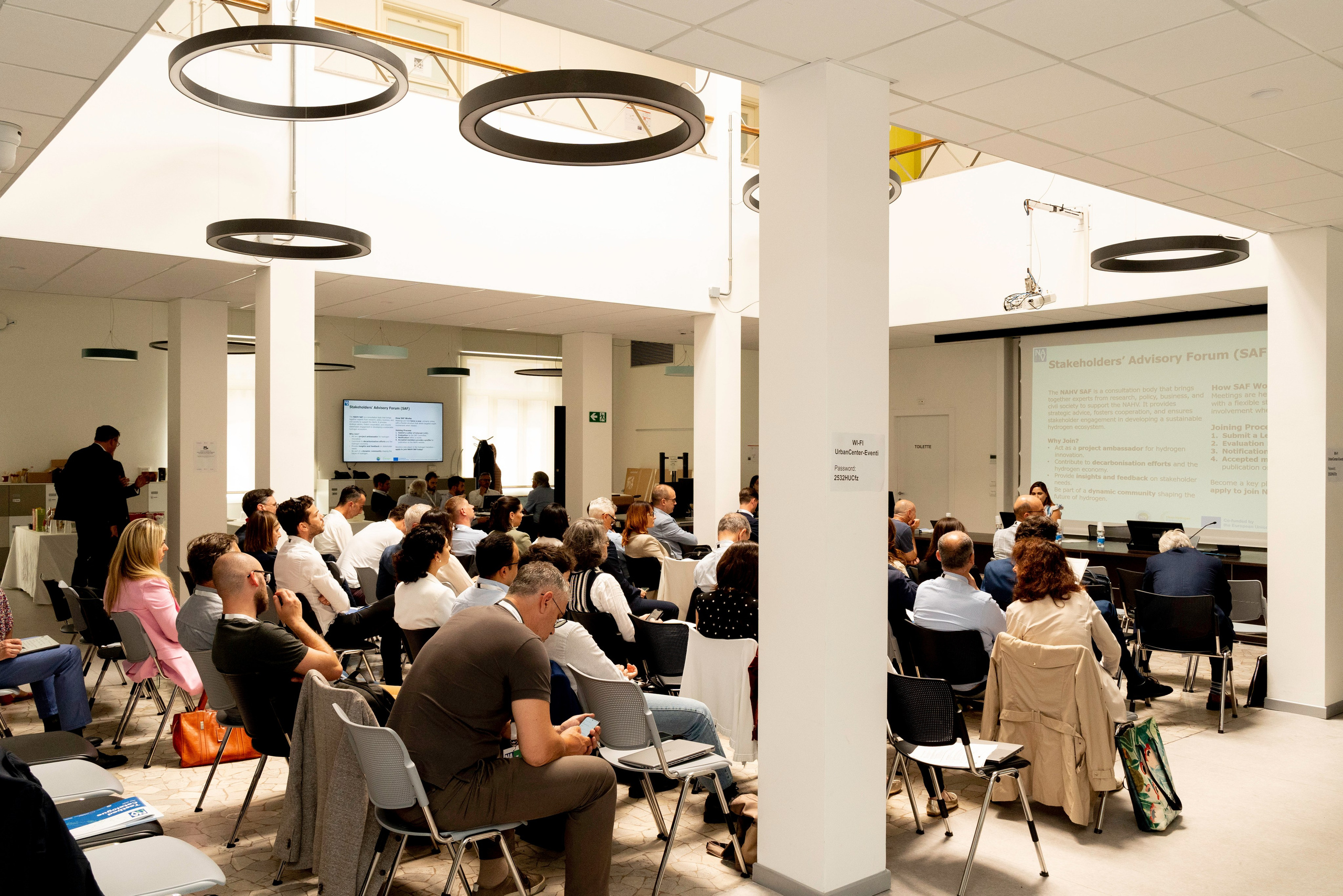 Fotografiranje dogodkov. Fotografinja in videografinja Mariia Bortiakova iz Slovenije: fotografiranje dogodkov, portretov in snemanje videov po vsej Sloveniji