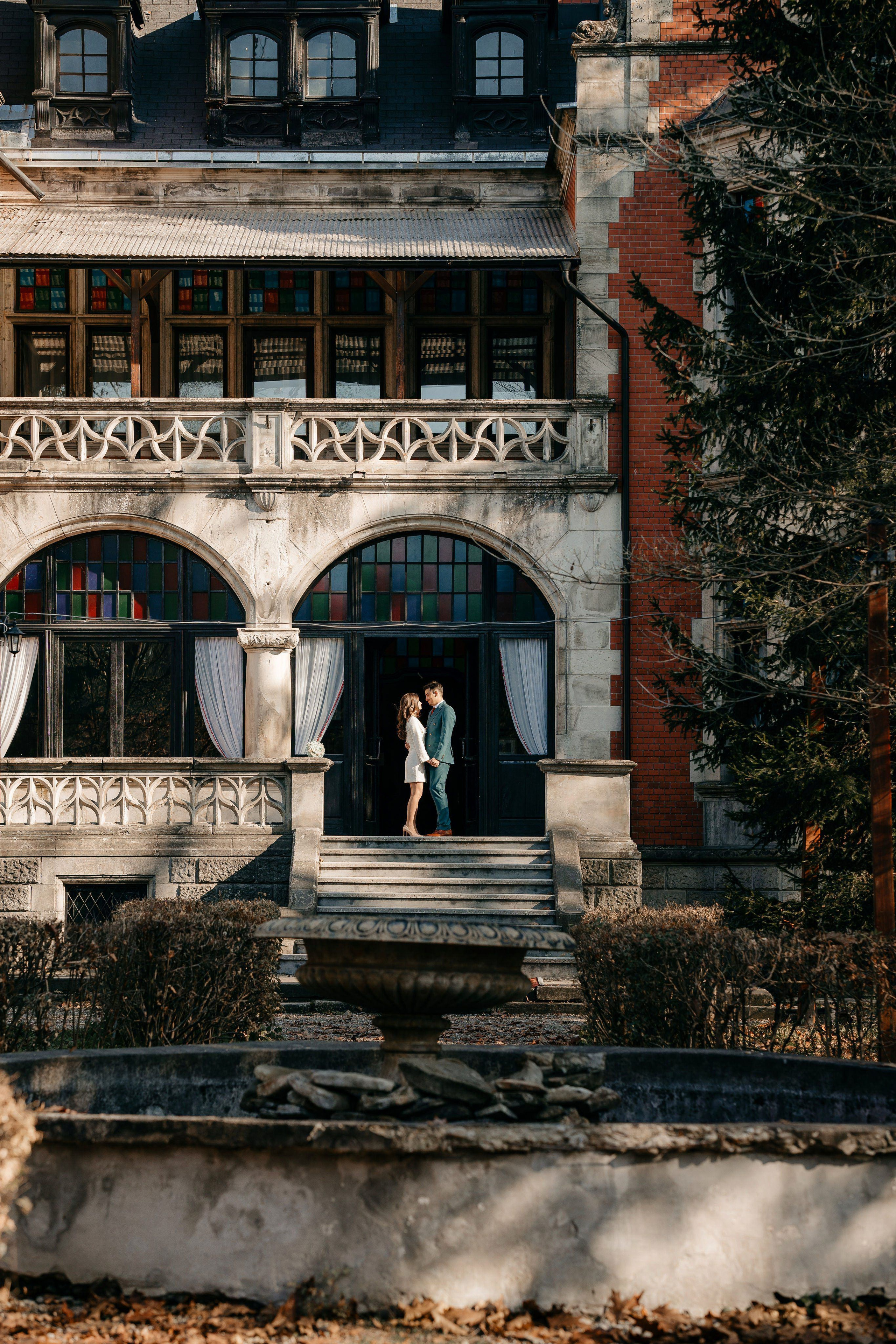 Sedinta Foto la Castelul Ghika. Raw Studio. Fotograful tau de nunta!