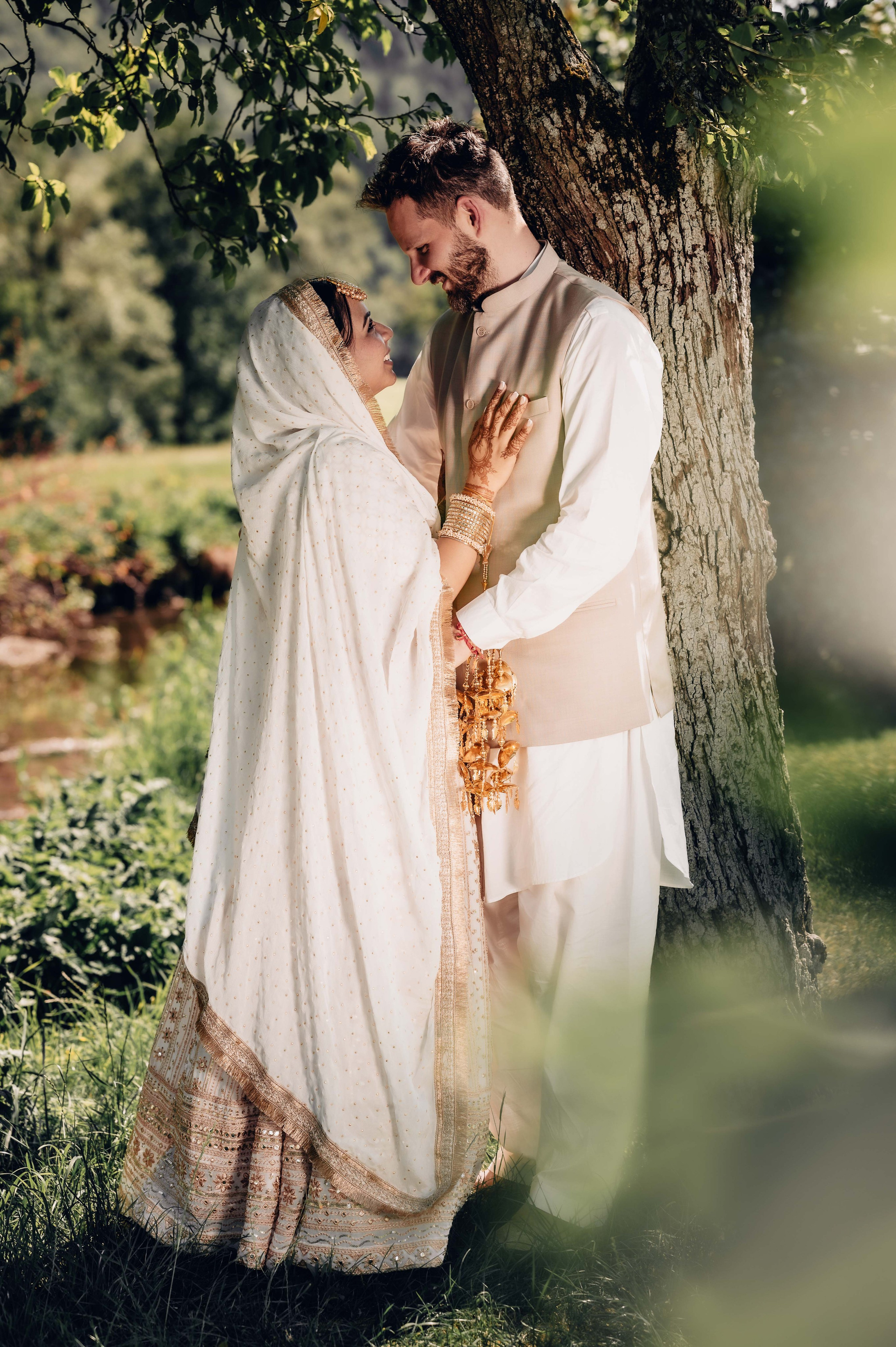 Hochzeitsfotografie in Singen – Sandeep & Mark. Authentische, emotionale, zeitlose Hochzeitsfotografie aus Albstadt