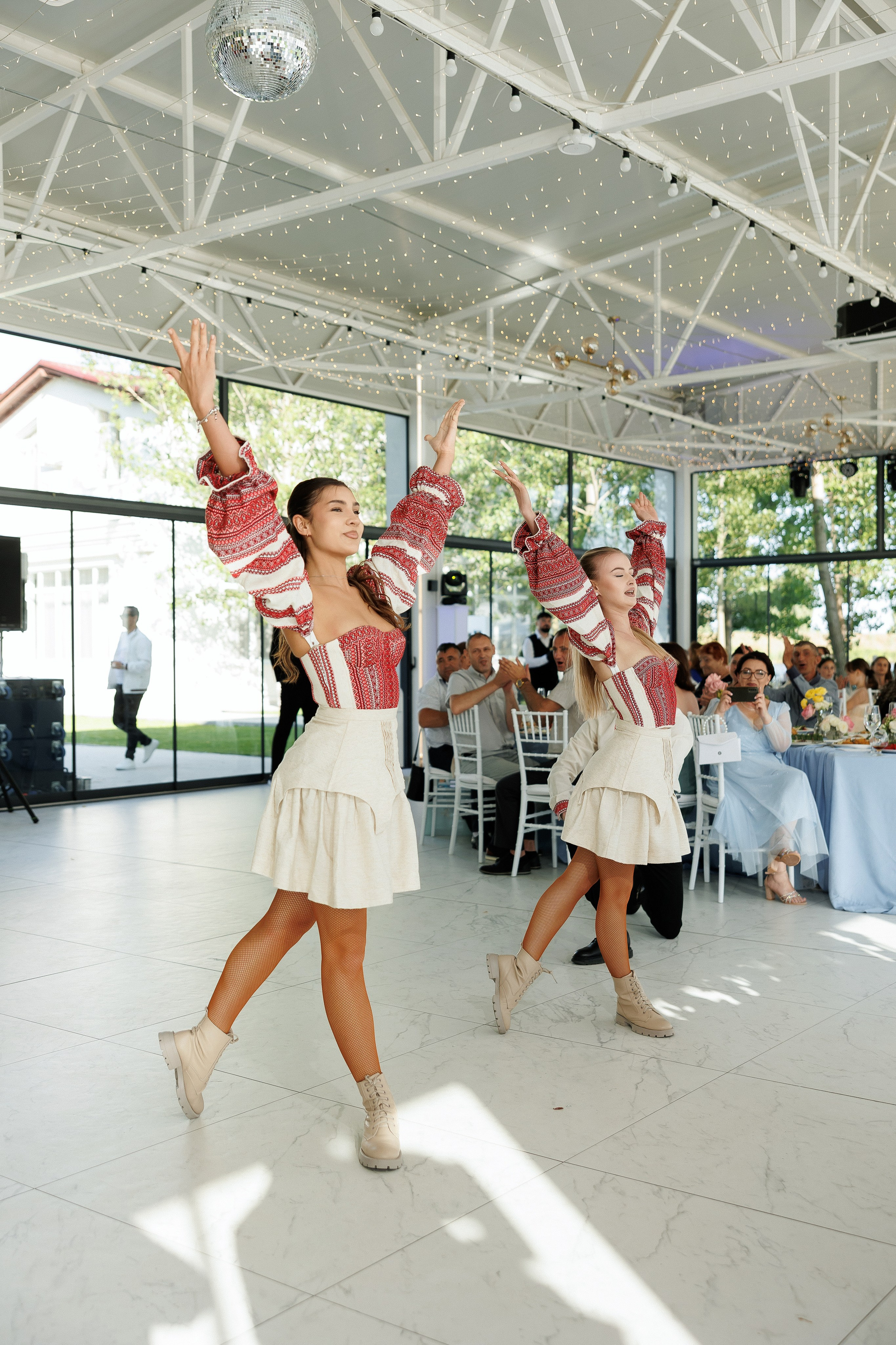 Florin & Corina — Complexul Turistic Costesti — Wedding Day. Servicii Foto și Video 067188353