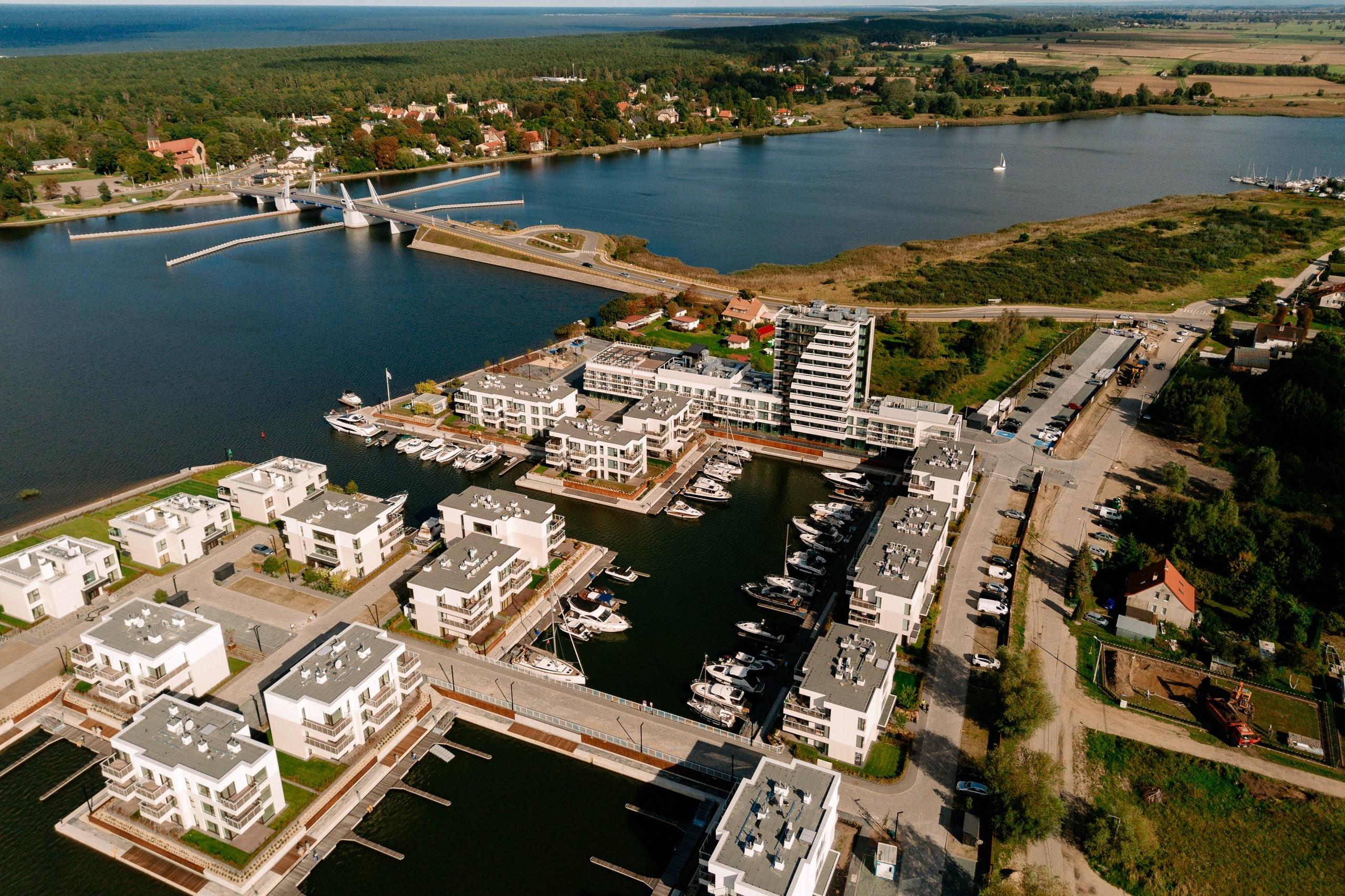 Dekpol Developer - Sesja Biznesowa dla Mateusza Kusznierewicza. Fotograf Ślubny Warszawa - Sesje Biznesowe Rodzinne Eventy