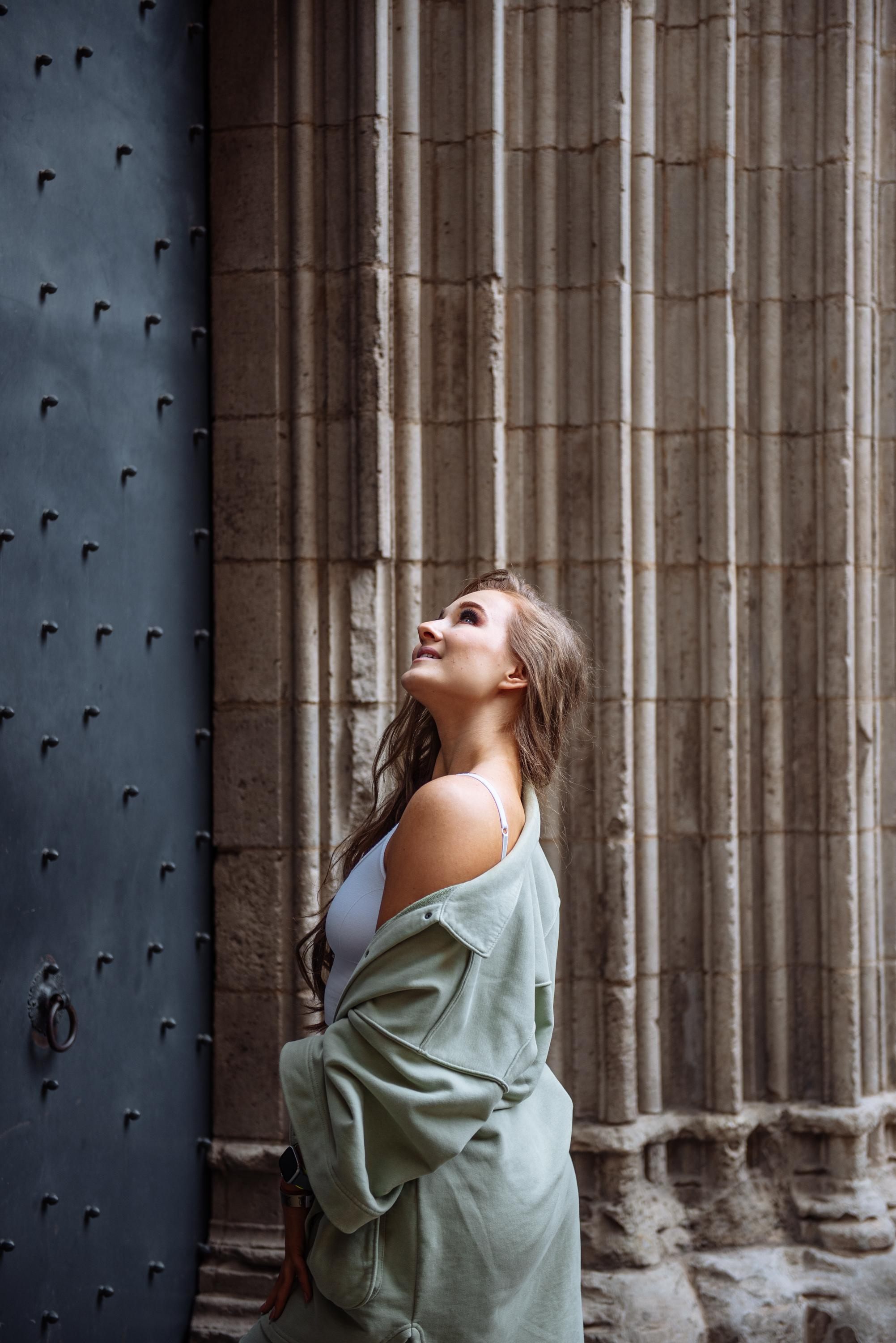 Anastasia foto tour en Barcelona. Professional photography services in Barcelona by Ekaterina Gasanova