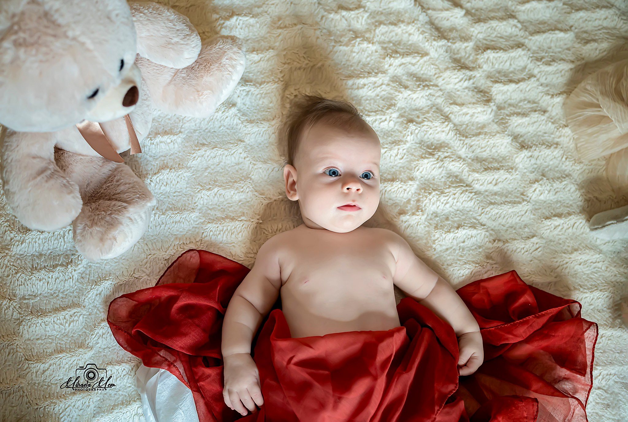 Fotograf botez Constanta. Servicii foto video Bucuresti. MCM Happy Studio – Fotograf & Videograf Evenimente | Nuntă & Botez