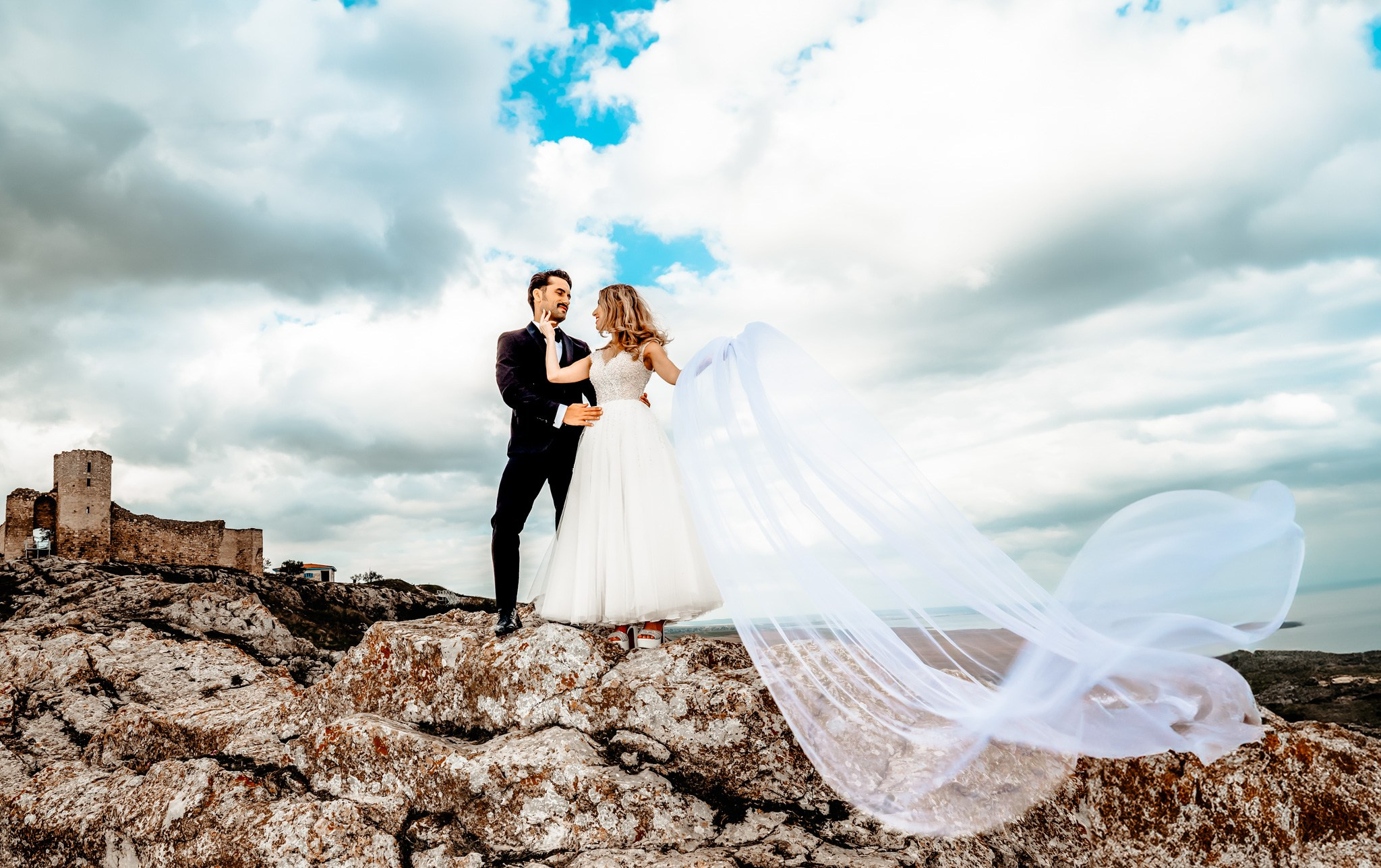 Alexandra & Robert. Www.besttalesstudio.com