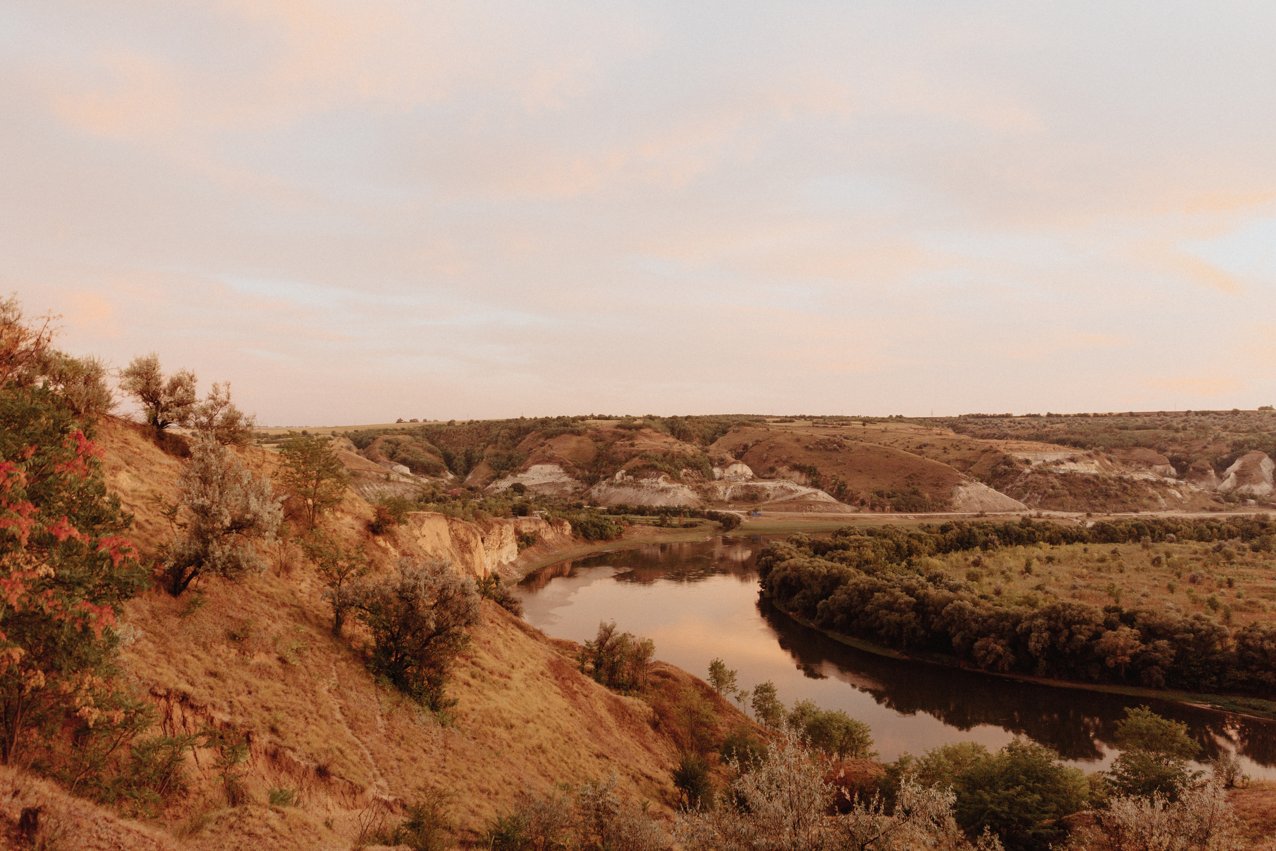 Constantin+Carolina 2020/MOLDOVA. Home