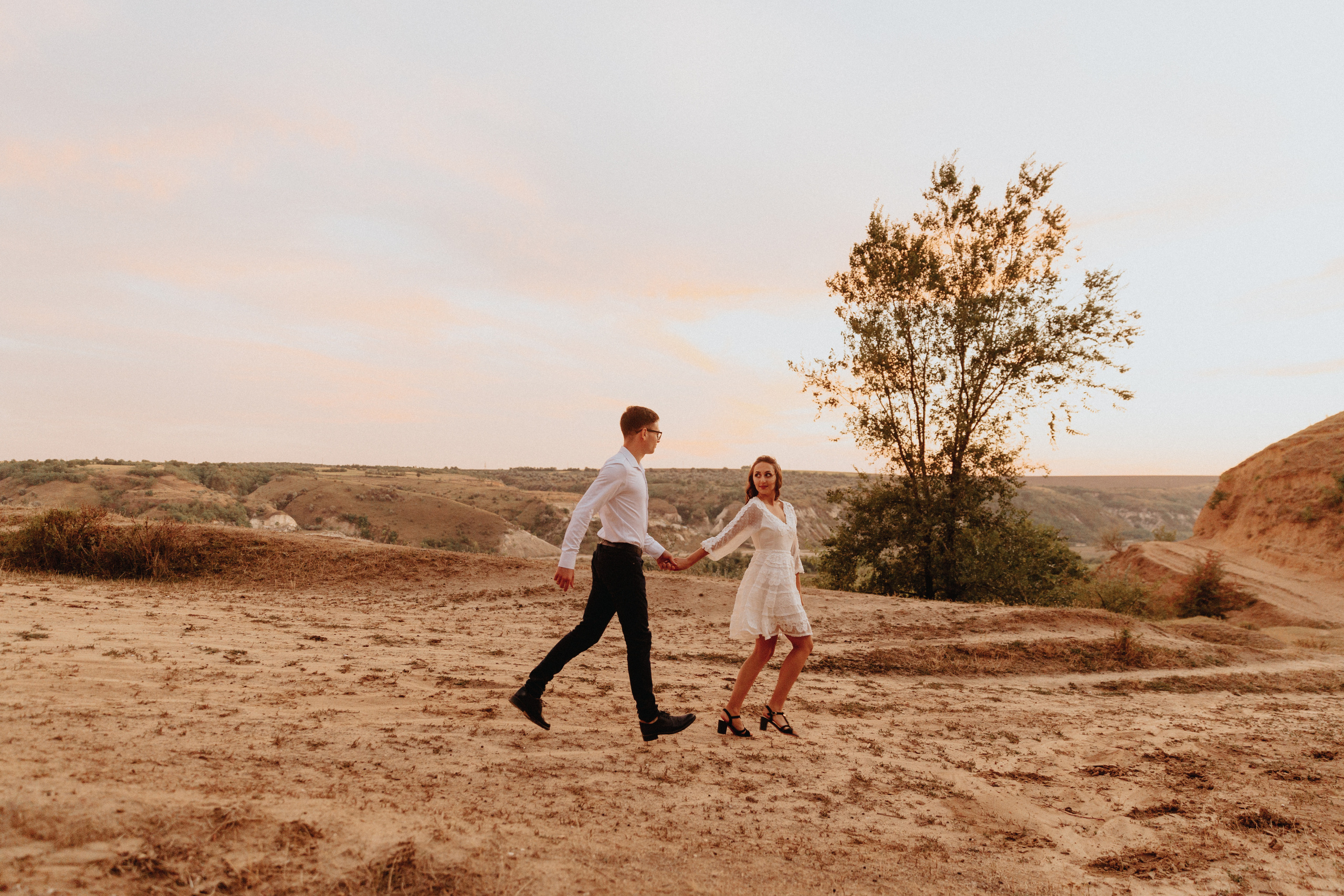 Constantin+Carolina 2020/MOLDOVA. Home