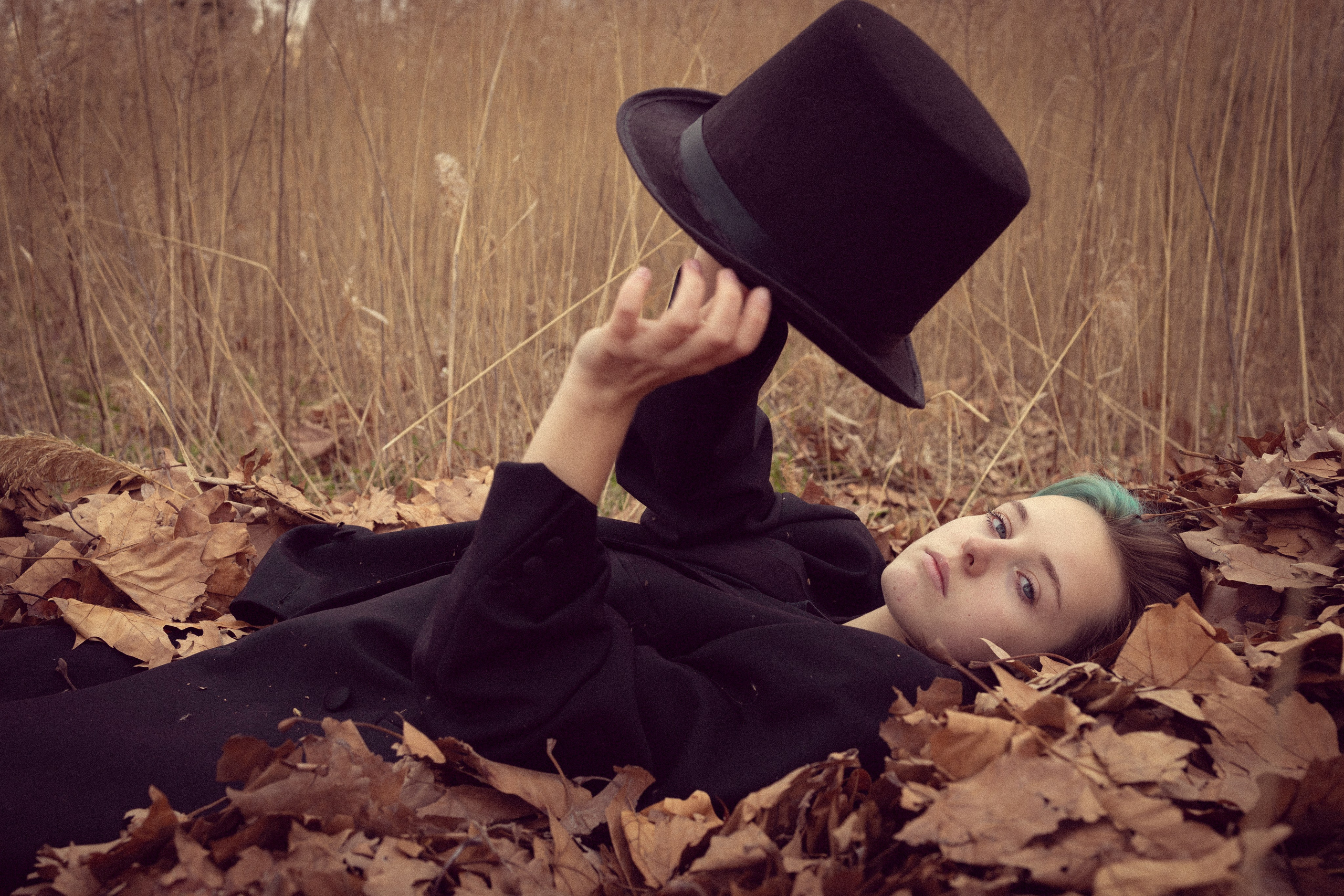 Portrait de femme charismatique. Histoires d’amour, séances photos de famille et de mariage en France