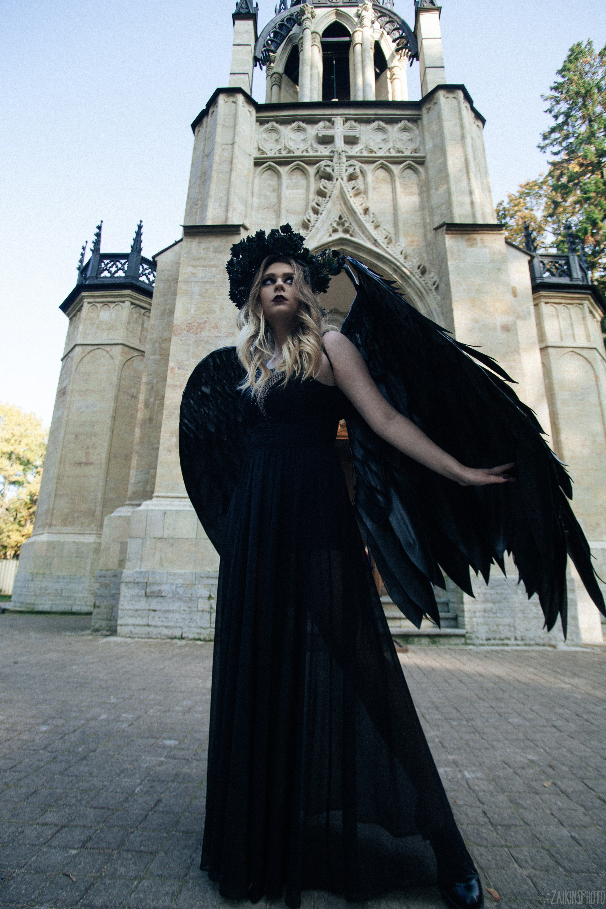 The Dark Autumn. Main