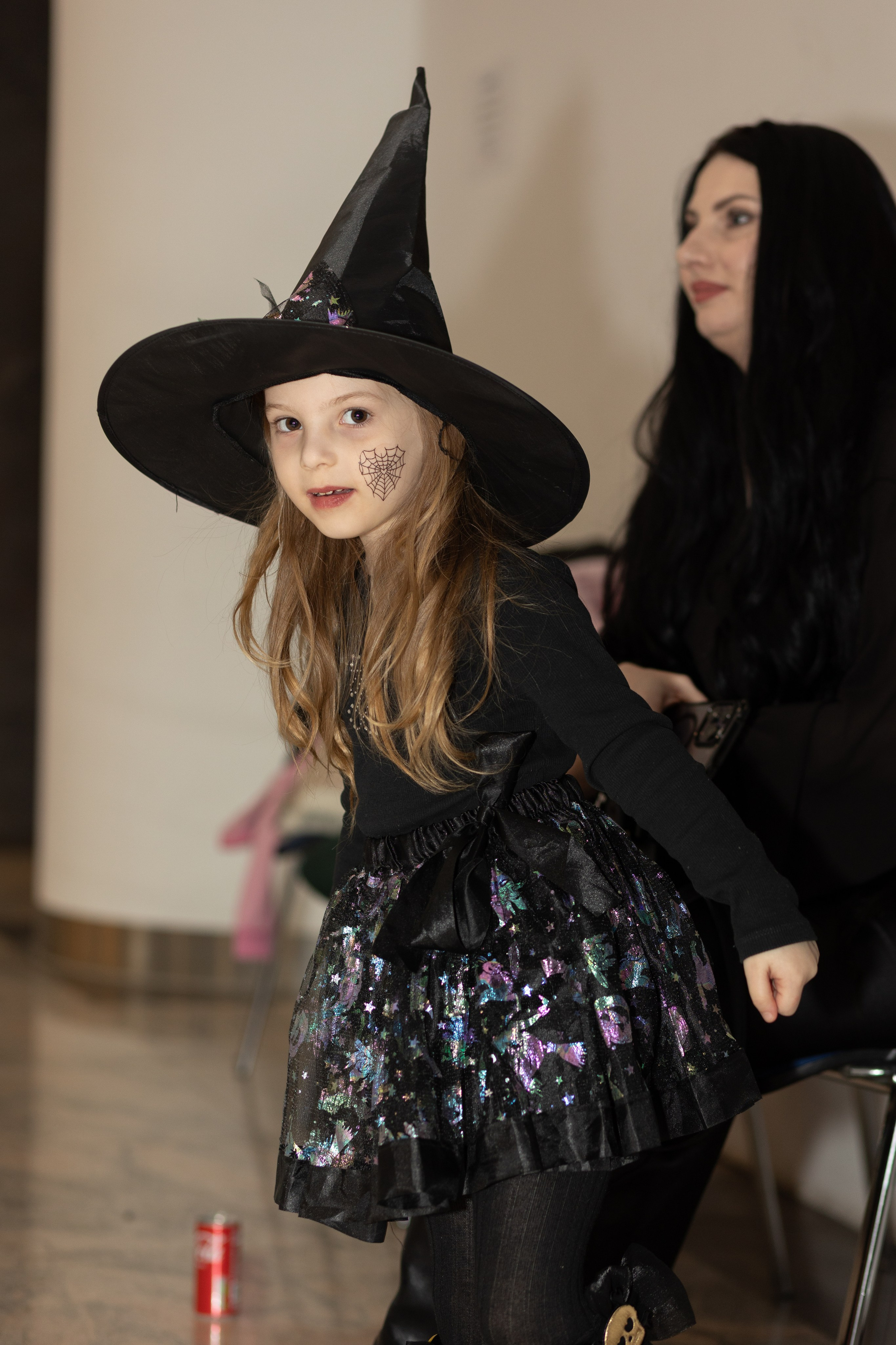 Leo dance studio Helloween 2025. Семейный и детский фотограф в Варшаве Мила Бобровская