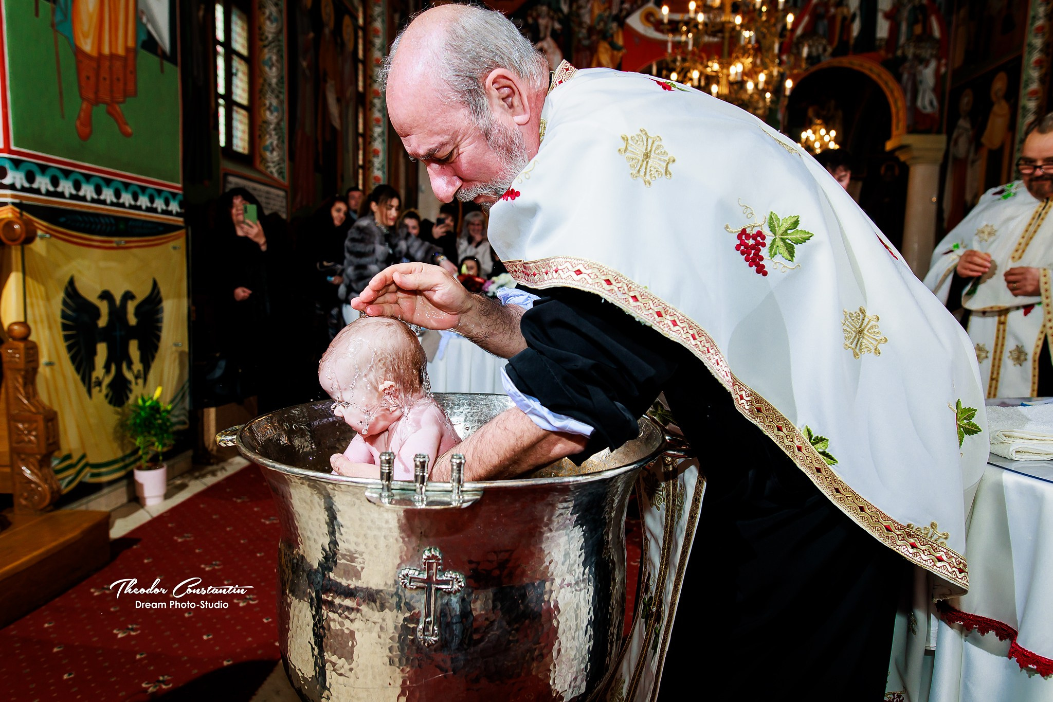 Botez. Dream Studio Galați – ședințe foto profesionale pentru familie, portrete și evenimente