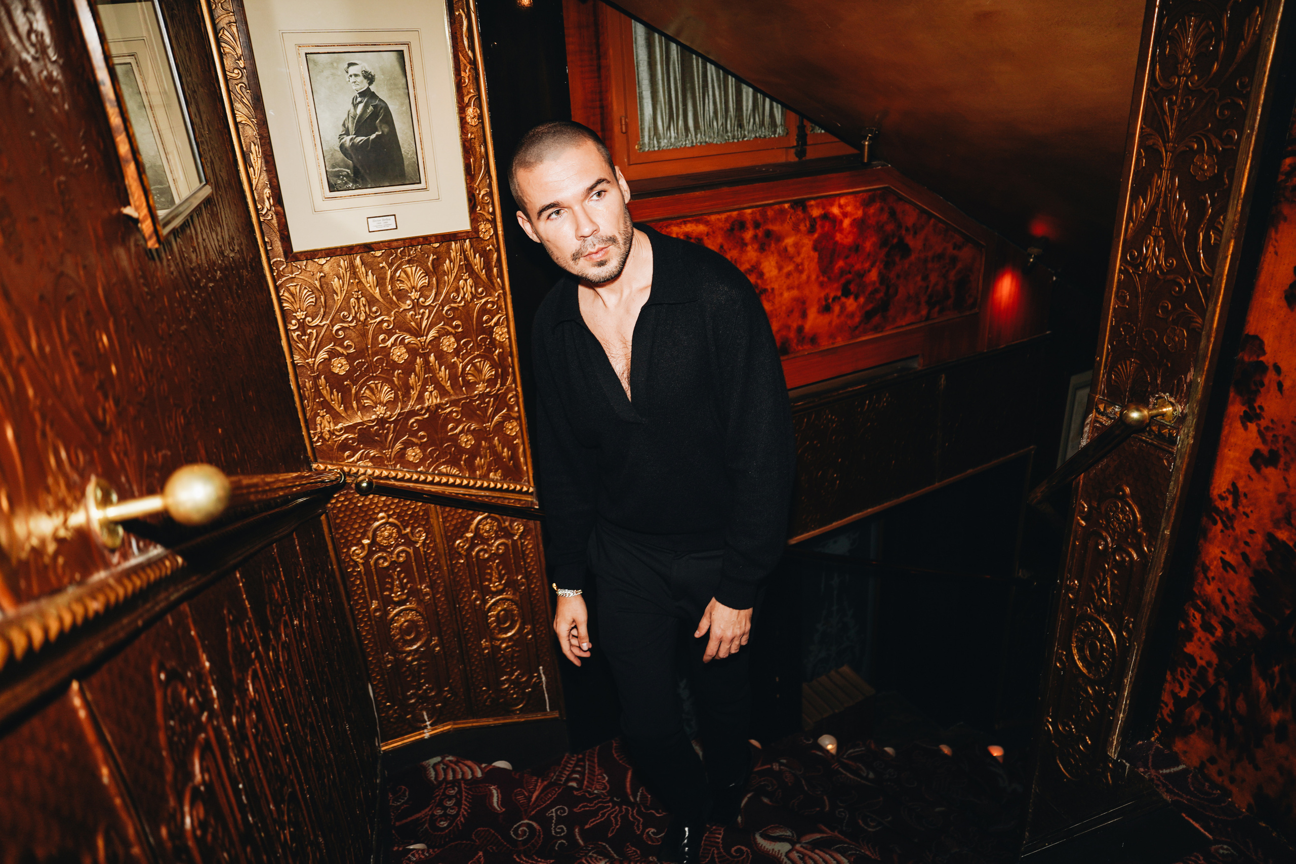 NIGHT IN LAPÉROUSE (PARIS). Anastasia Fedoseeva / The Street Pie — streetstyle photographer