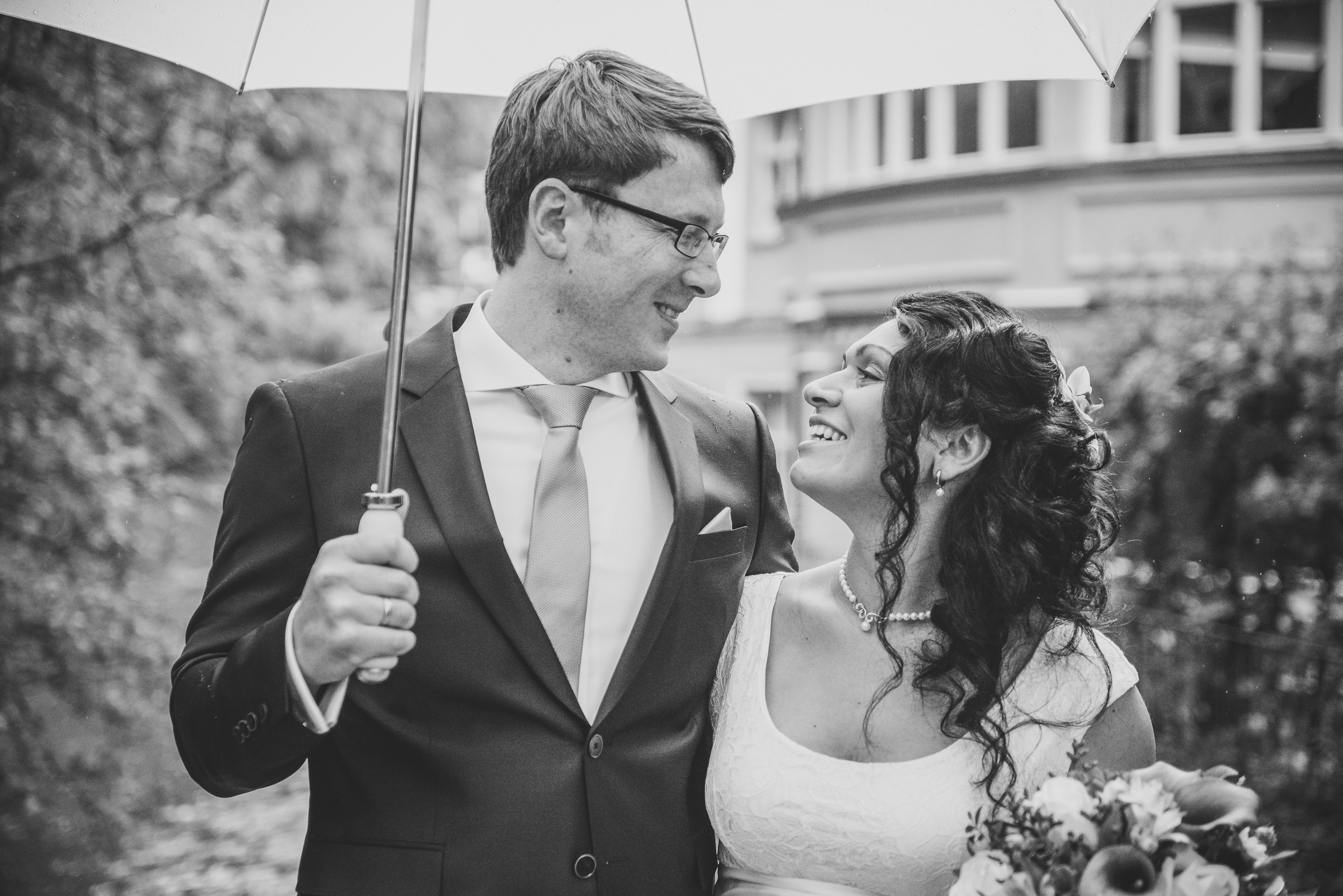 Hochzeit im Standesamt Mandlstraße und Restaurant am Chinesischen Turm. Hochzeitsfotograf München - Olga Boyko Hochzeitsreportage