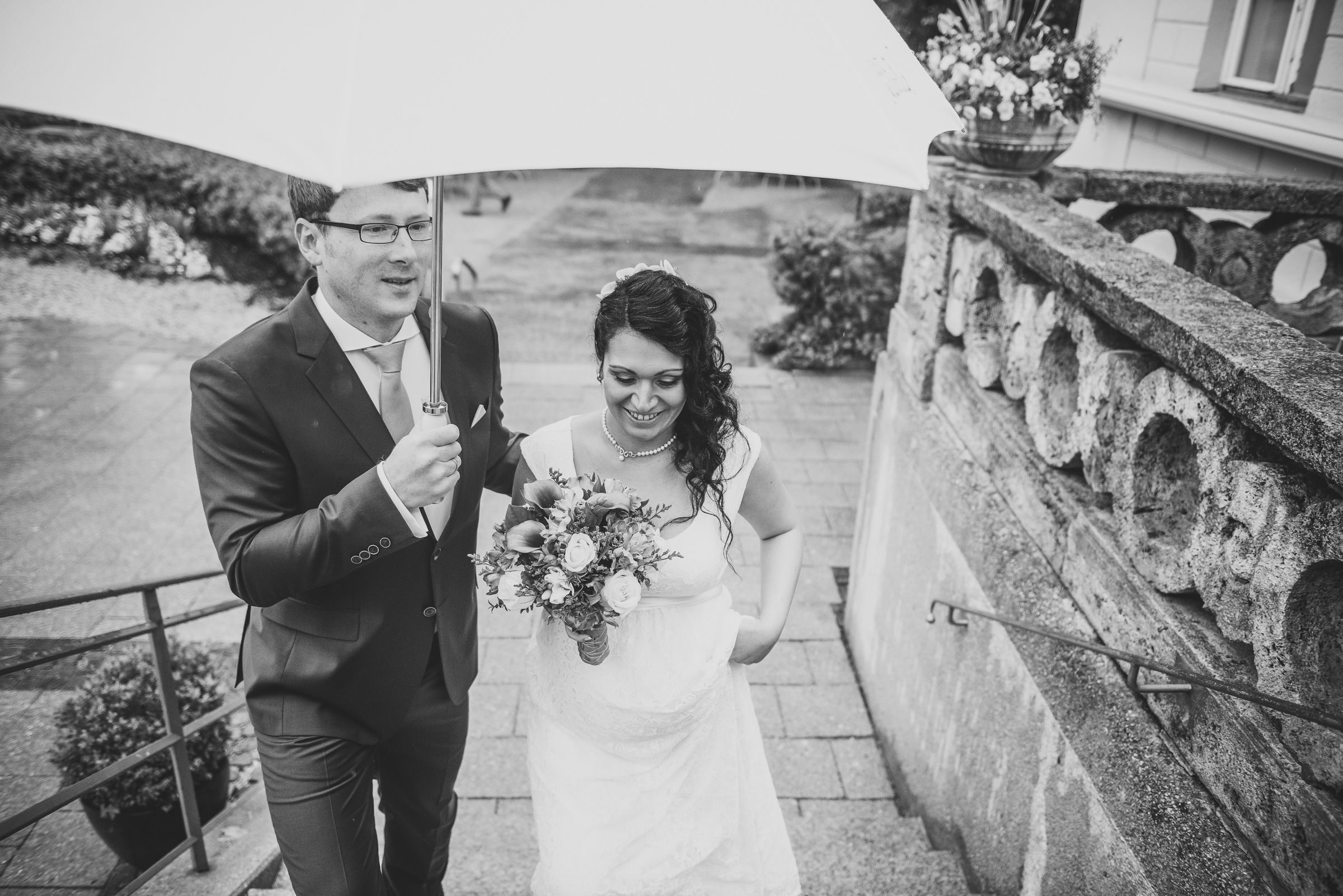 Hochzeit im Standesamt Mandlstraße und Restaurant am Chinesischen Turm. Hochzeitsfotograf München - Olga Boyko Hochzeitsreportage