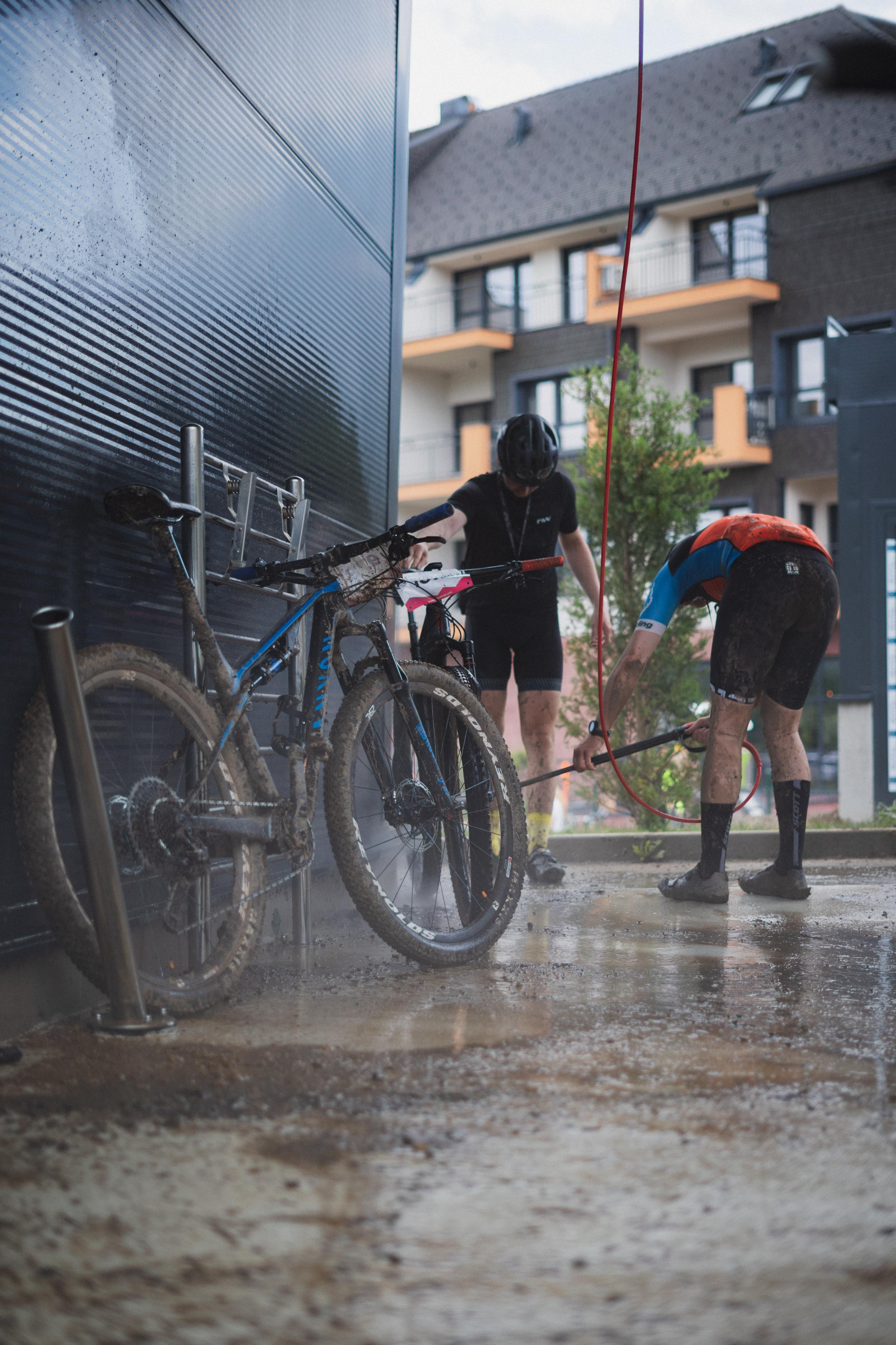 Tour de Fruska. Zhukov studio