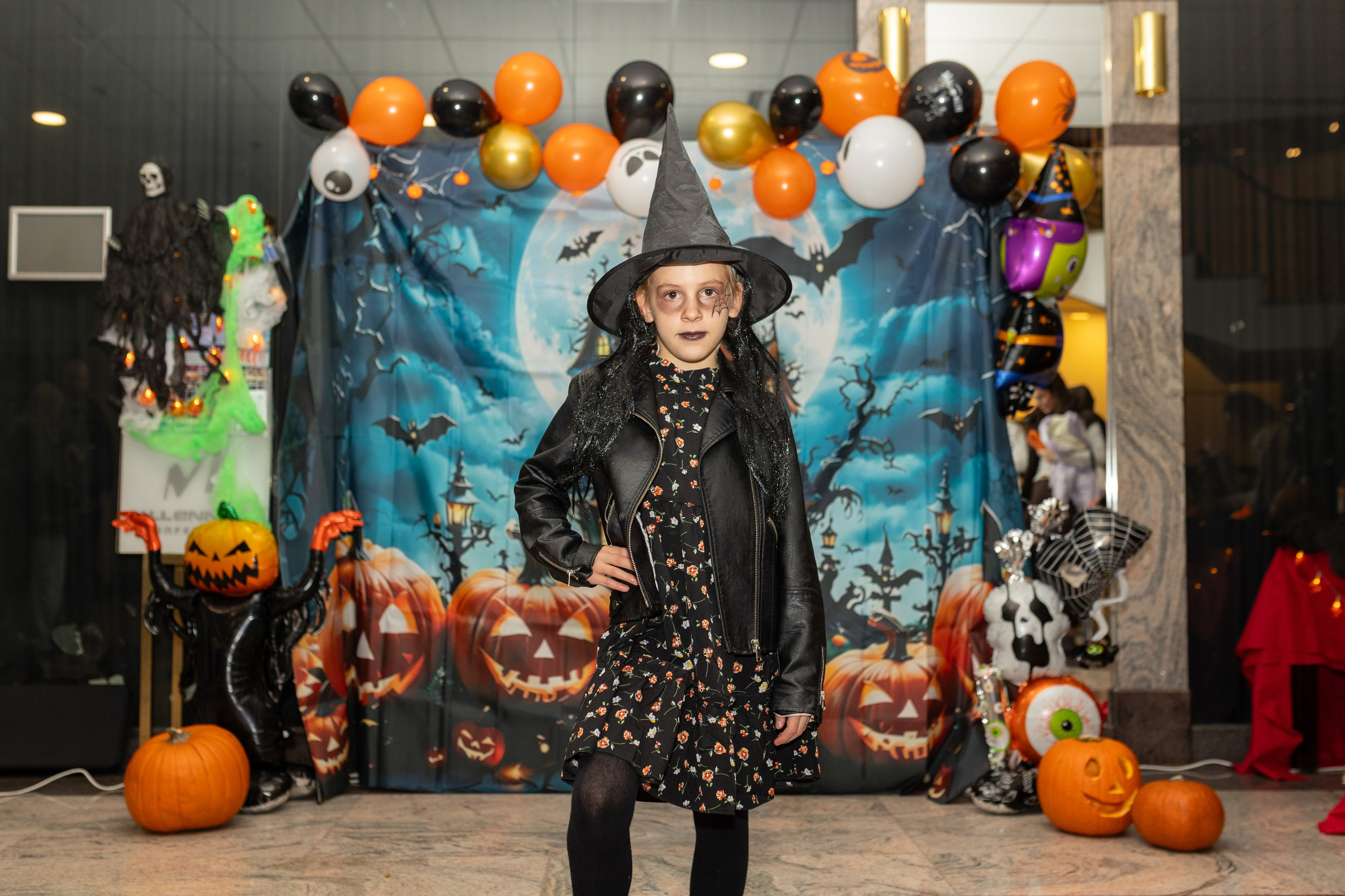 Leo dance studio Helloween 2025. Семейный и детский фотограф в Варшаве Мила Бобровская