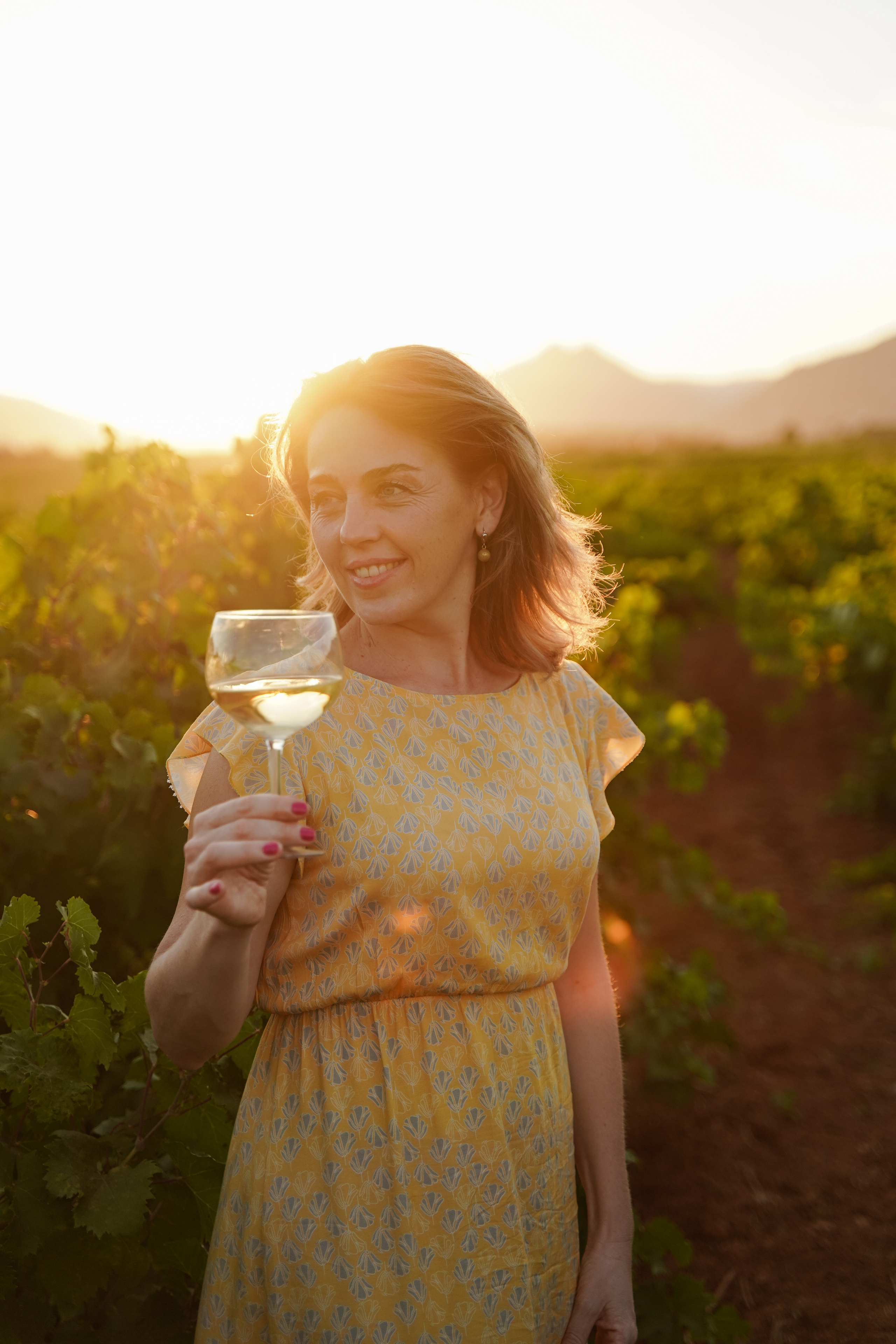 Sesiones individuales en viñedos. Fotografo familiar, bodas, reportaje Diana Memetova Alicante, Benidorm