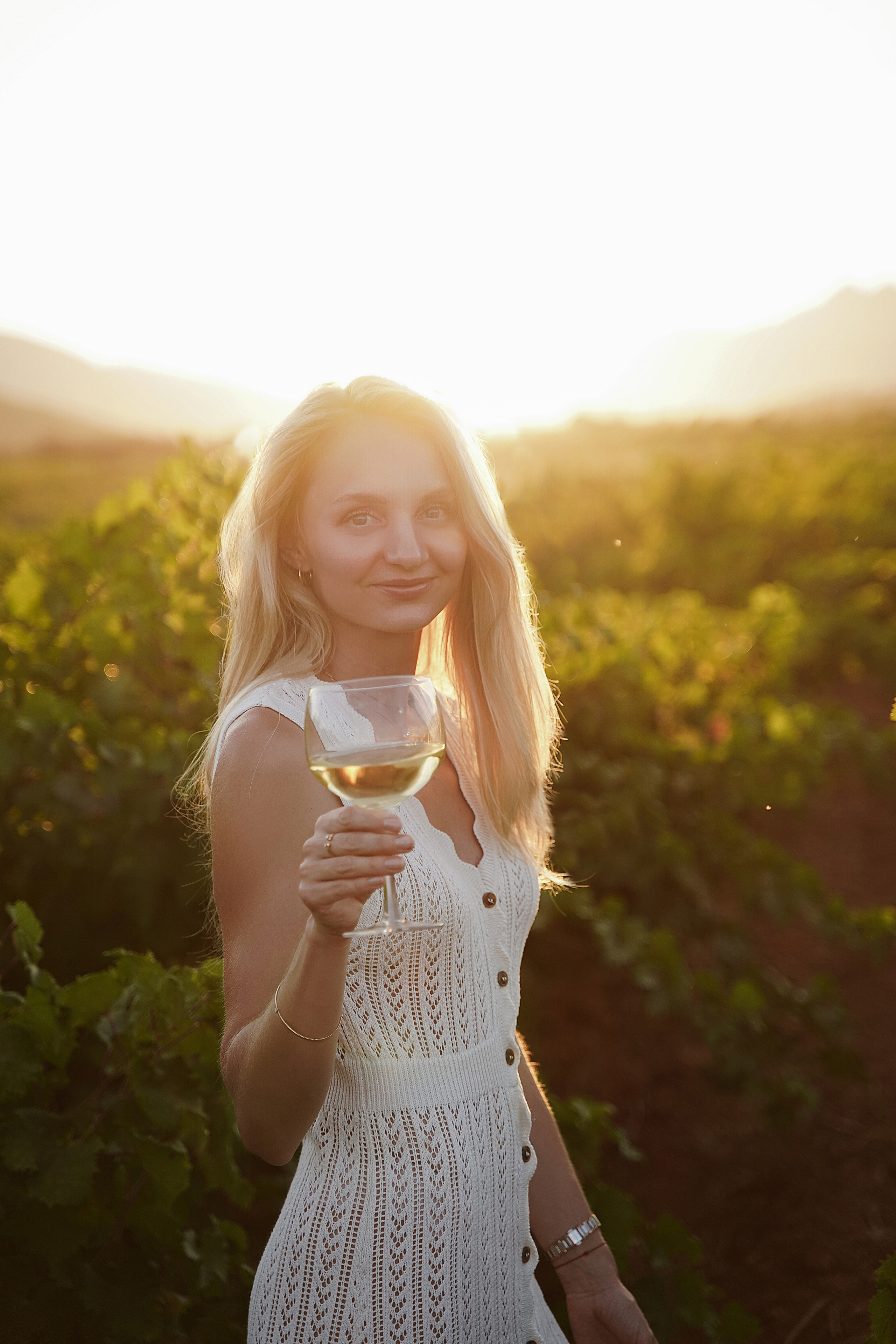 Sesiones individuales en viñedos. Fotografo familiar, bodas, reportaje Diana Memetova Alicante, Benidorm