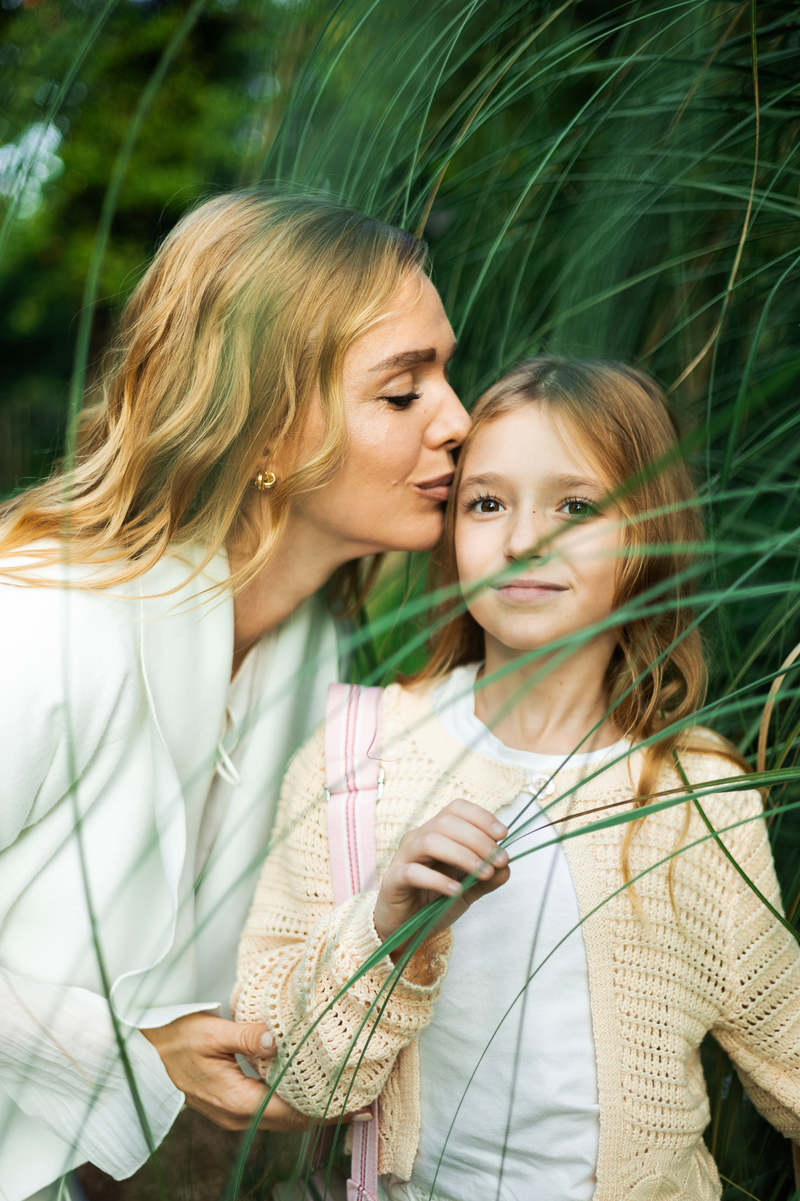 FAMILY. Hi! My name is Irena, and I’m a professional photographer specializing in family photography, love stories, and individual photoshoots