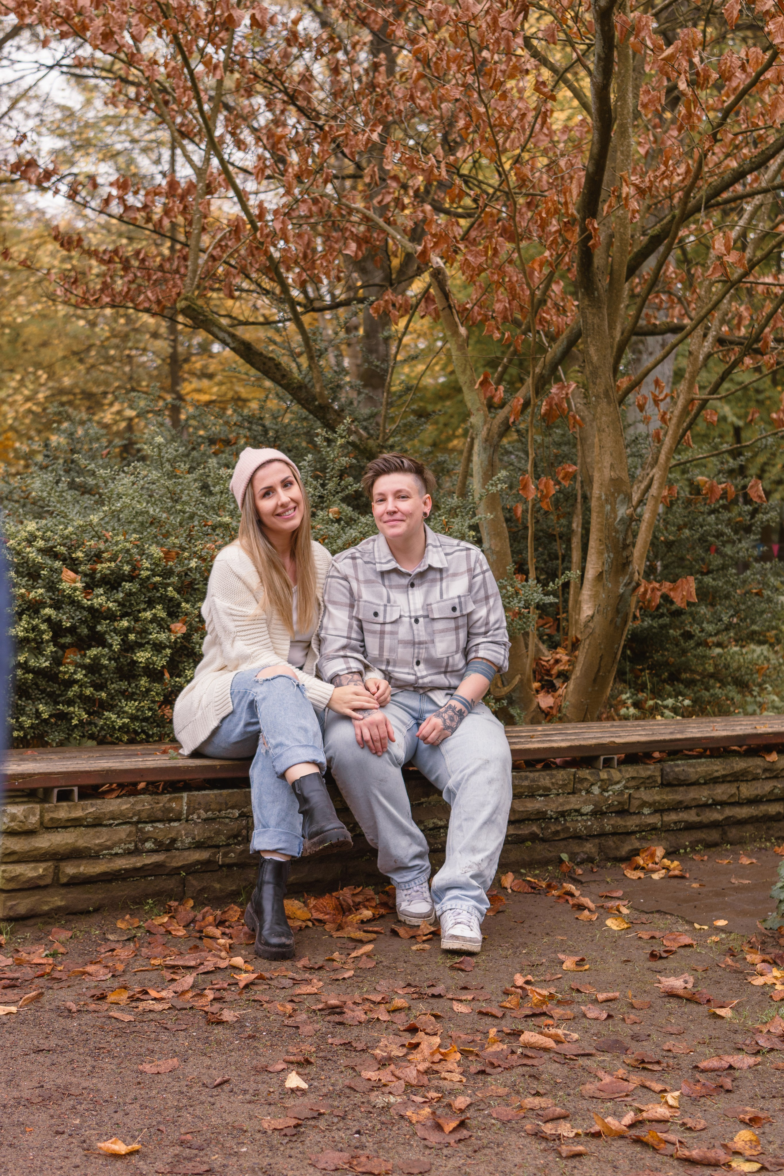 Hayley & Katja. Maternity Newborn and Family photographer Hamburg Claire Hambley