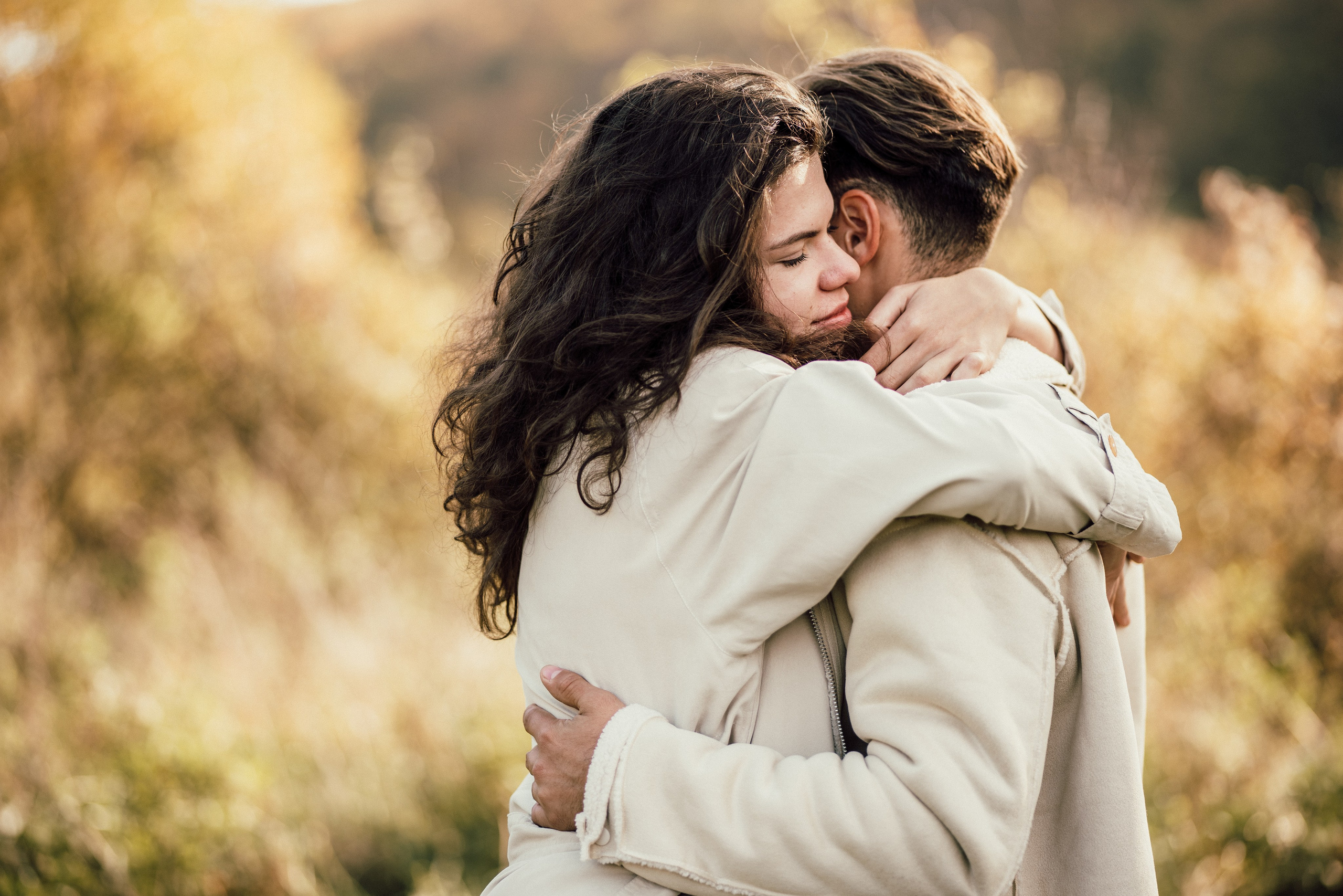 Sedinta foto realizata la Drumul Sfântul Ioan din Cluj-Napoca. Horatiu Fat: Fotograf si Videograf Profesionist Nunta Cluj-Napoca