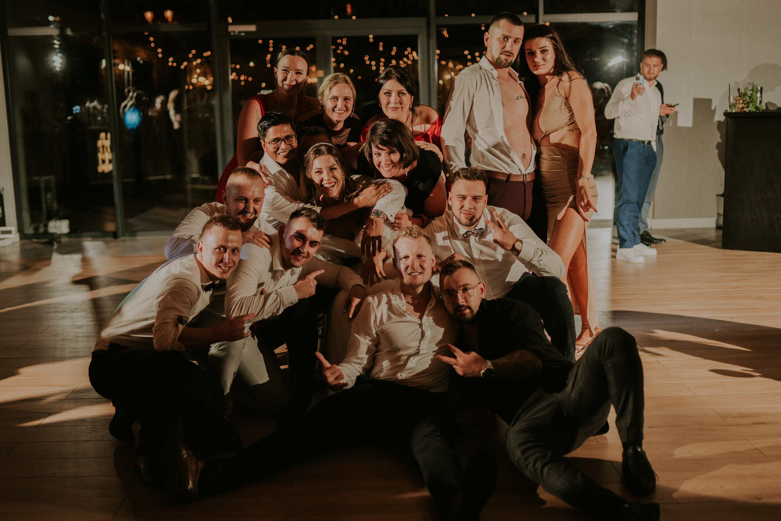 Sala Koralowa w Jaworzu: Opowieść o ślubie Nikoli i Kacpra. Karkowskafoto - fotografia miłości