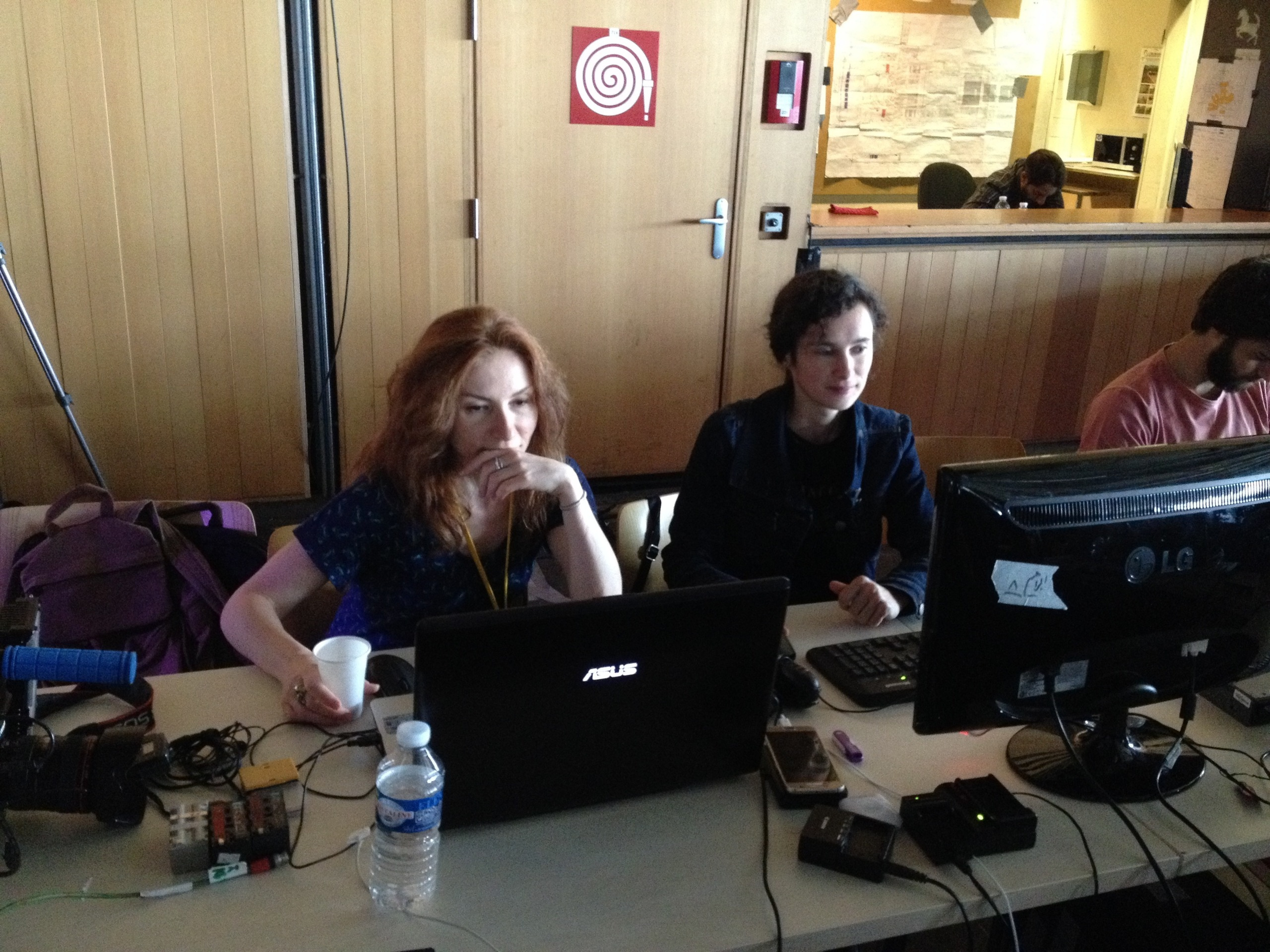 BIO, CRITIQUE ET CONTACT. Natalia Bogdanovska. Films et photographie corporate en France