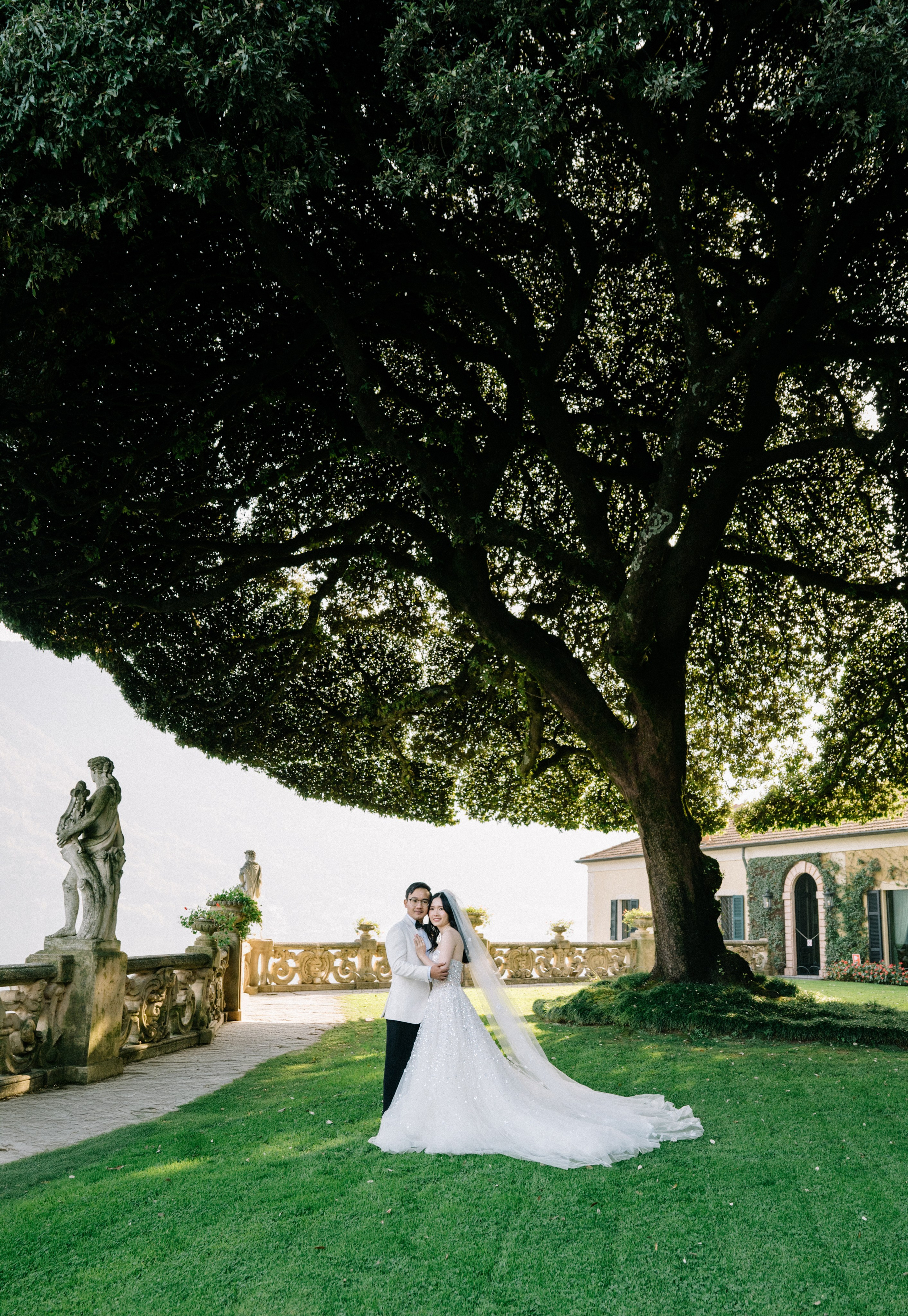Lake Como. Lake Como Photographer — Proposal | Wedding | Elopement