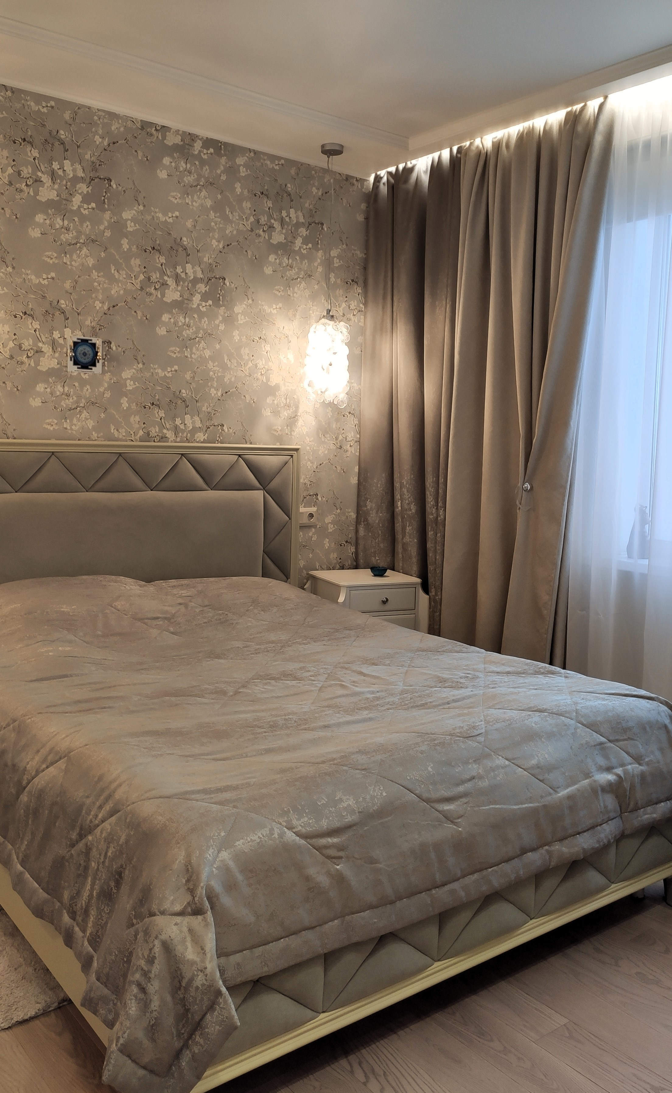 Кейс по дизайну. Алена и Даниль, пара 45+, врач и практикующий йог. Change4Life: медитации, выгорание, мягкие навыки, ретриты