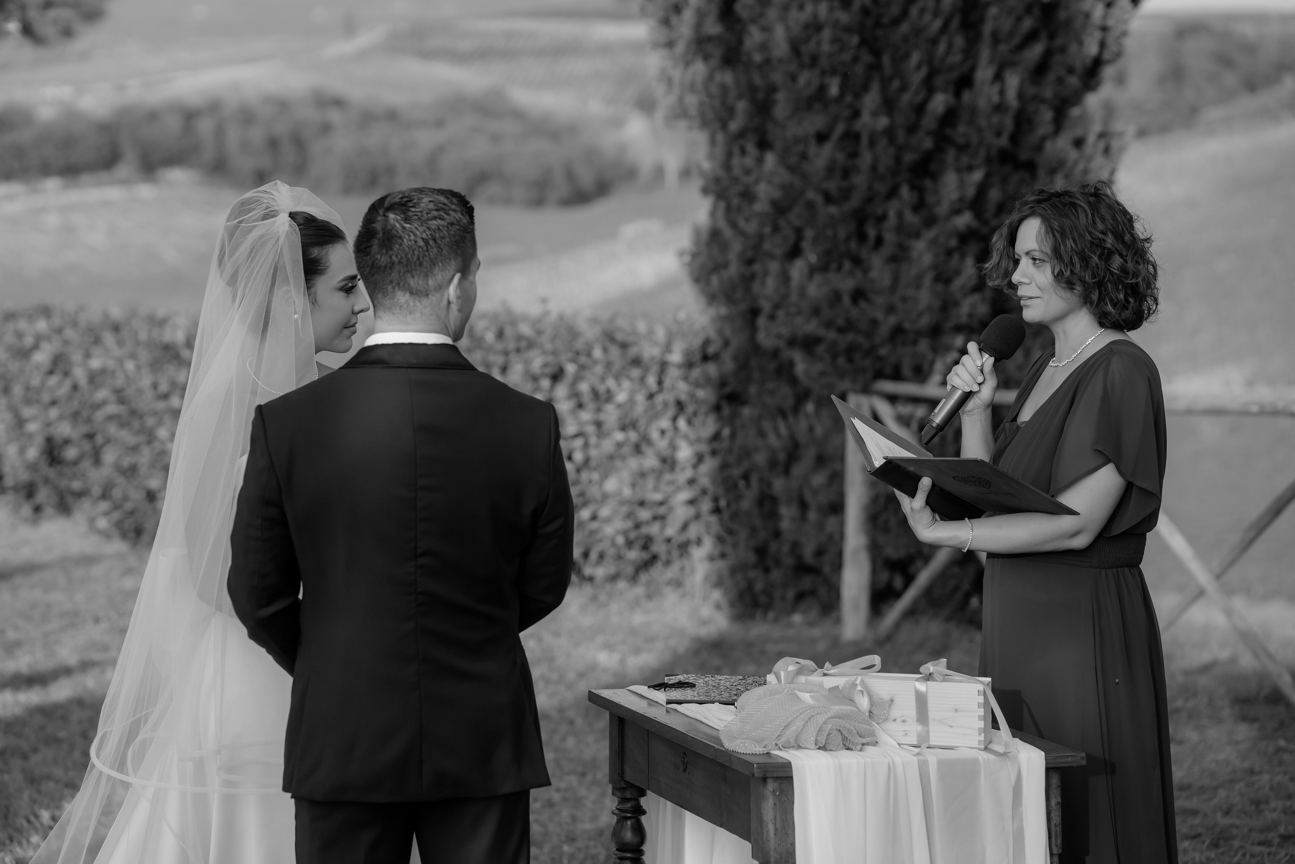Dom&Ally. Wedding photographer Italy