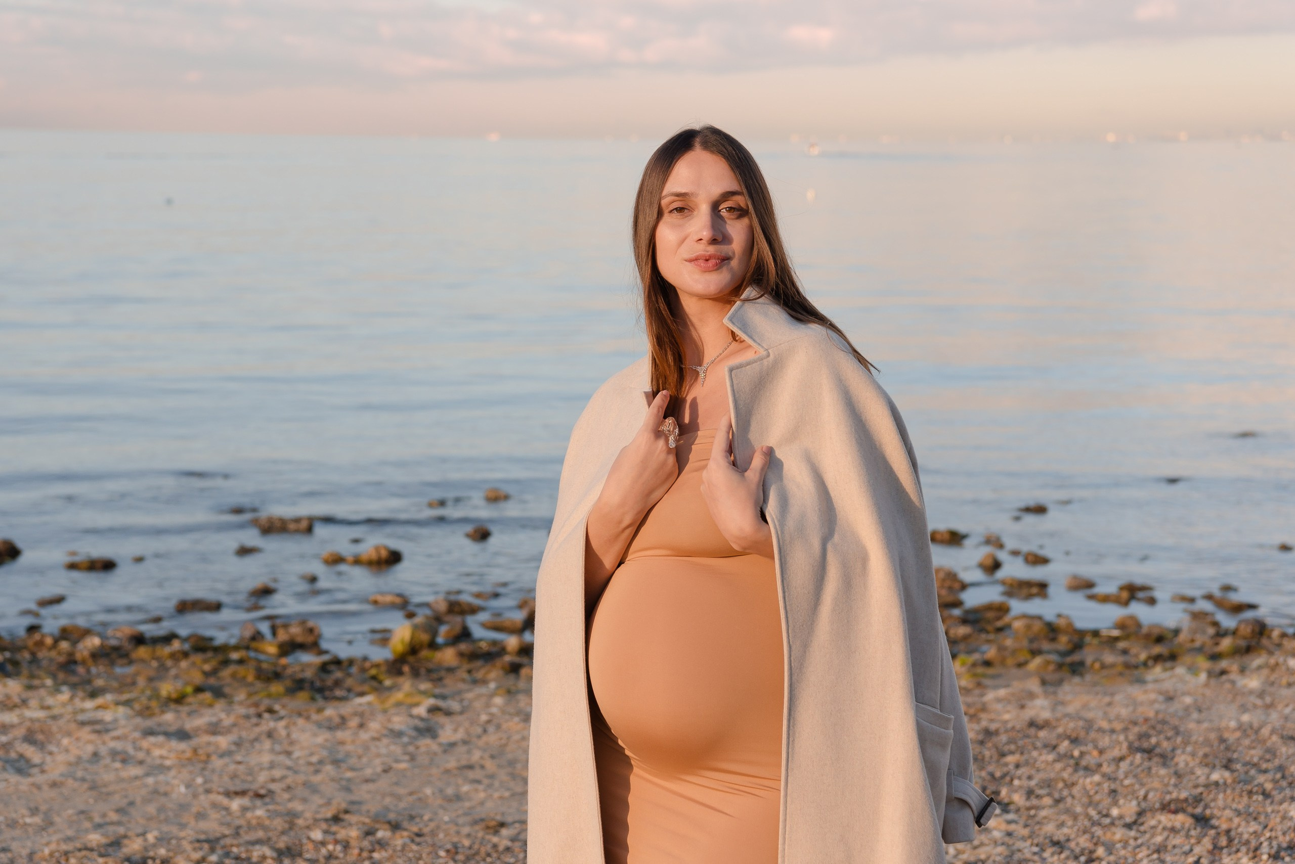 Luxury pregnancy photo shoot in Istanbul. MARIA VALUEVA Photographer in Nice, Cannes, Monaco, France, Europe, Istanbul, Turkey