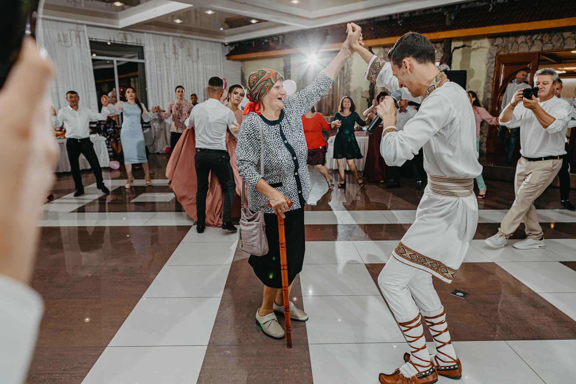 Costel si Mihaela. Φωτογράφος και βιντεογράφος γάμου