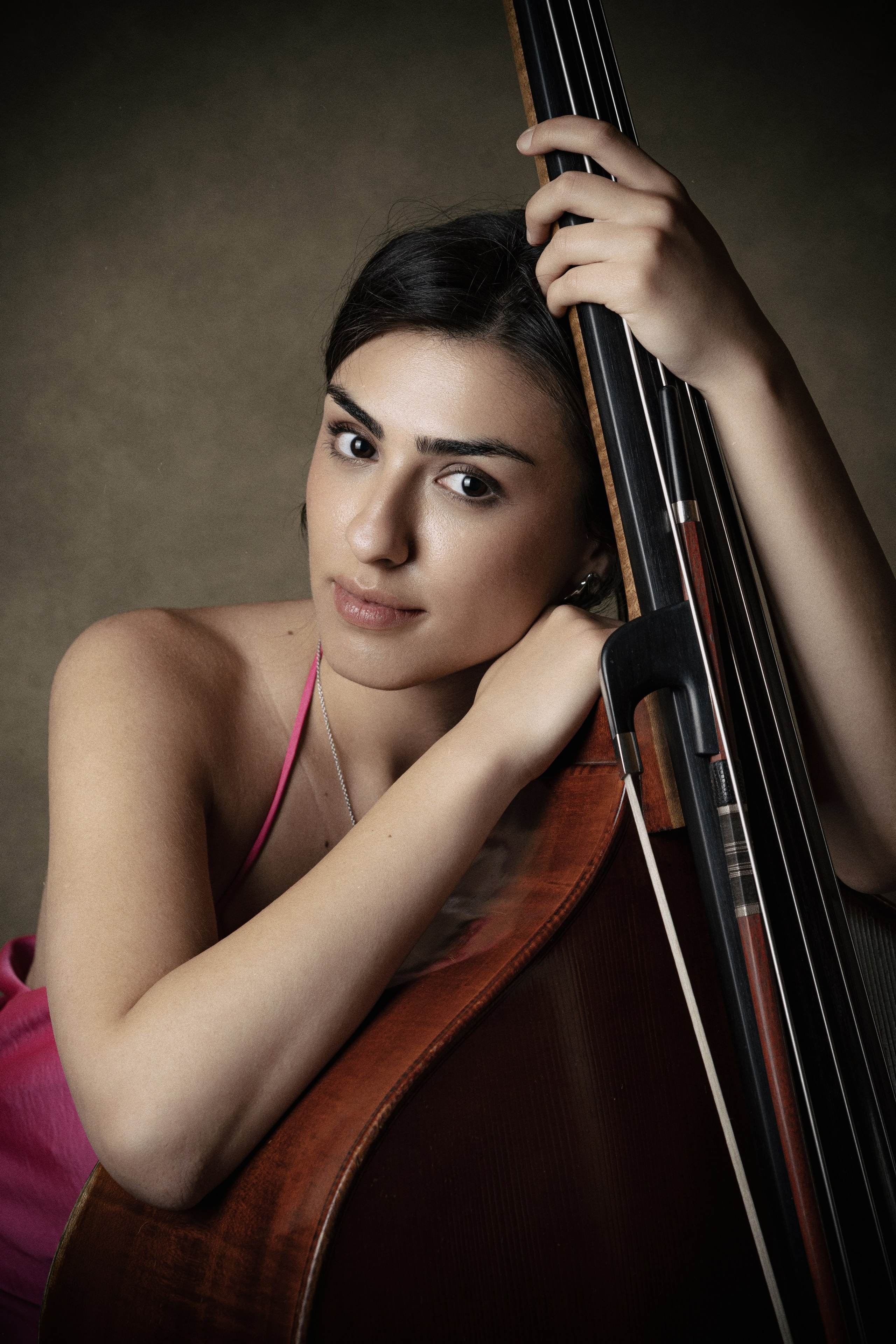 GÖKÇE. Portrait photographer in Germany and all over Europe Mischa Blank