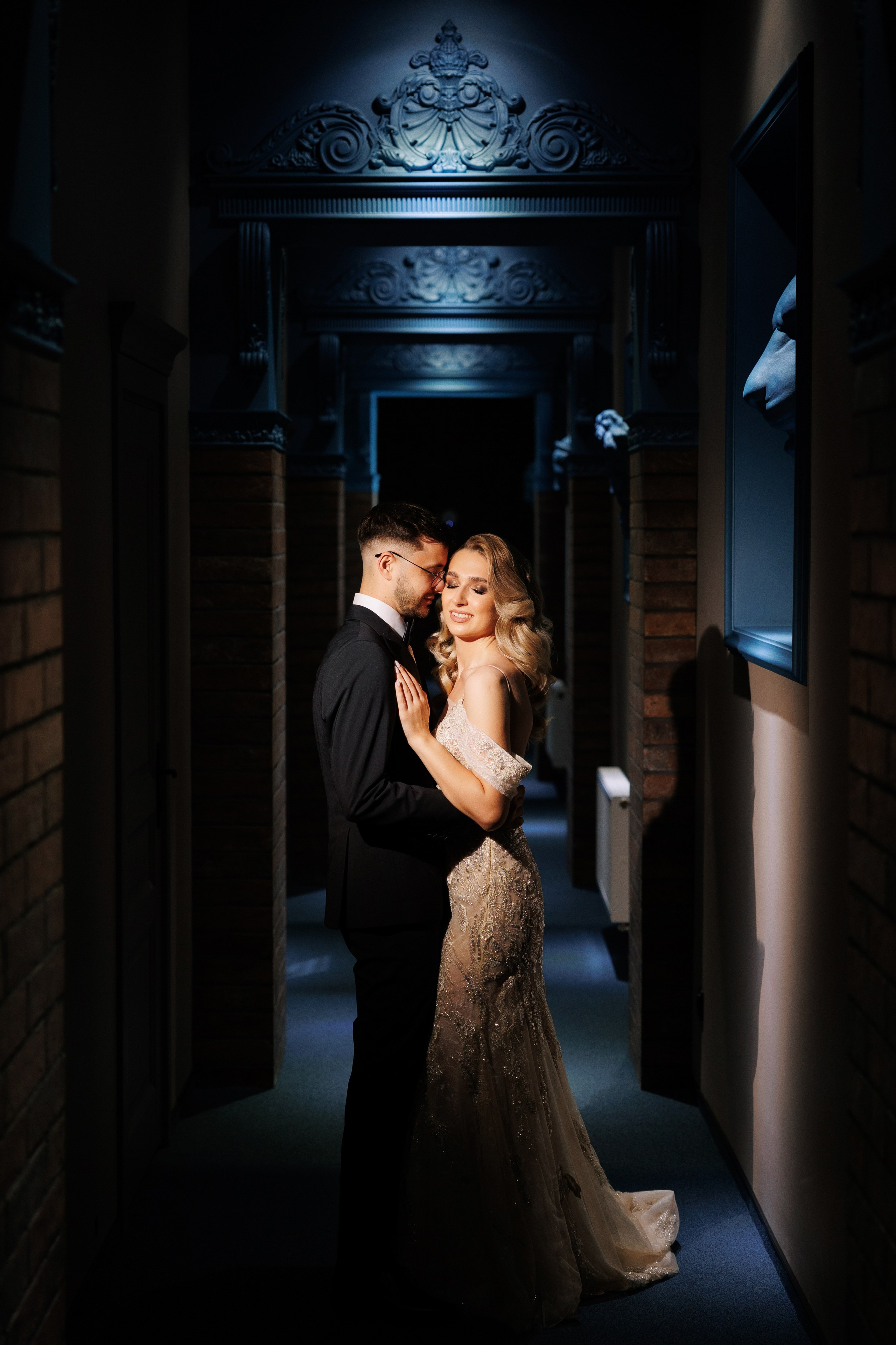 Atingerea e Dragoste. Servicii Foto Video în Chișinău și Europa ID-Brothers