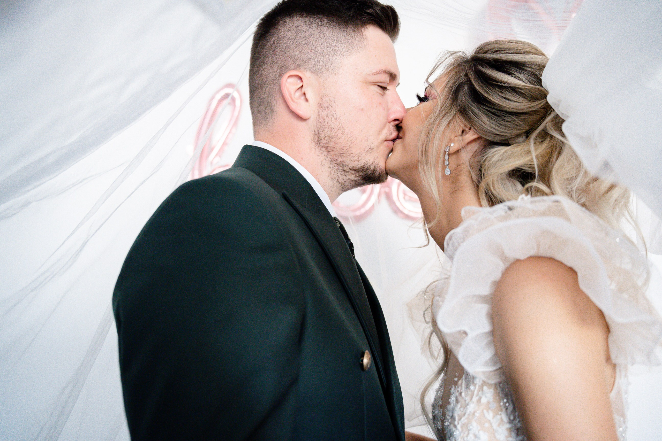 Mihaela & Catalin. Ionutdraganfoto.com