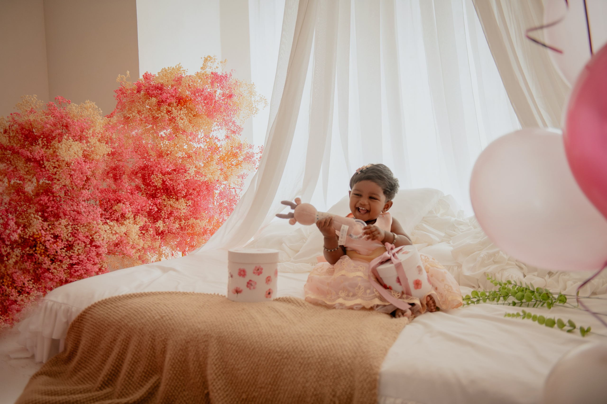 Съемка дня рождения в студии в центре Праги. Профессиональный фотограф в Праге Анастасия Харитонова