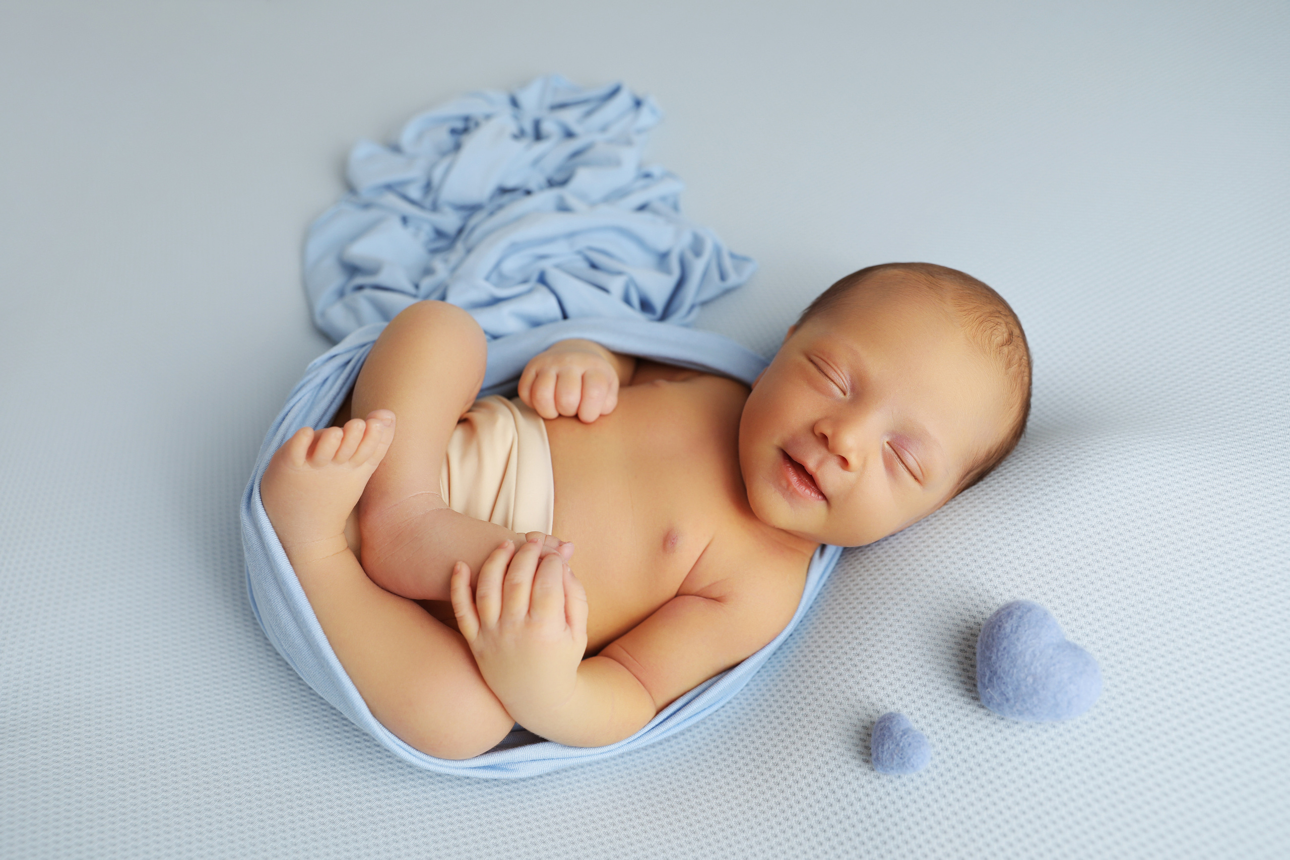 Newborn * Recién Nacidos. Fotografía de Eventos, Embarazo y Familiar en Pirineos