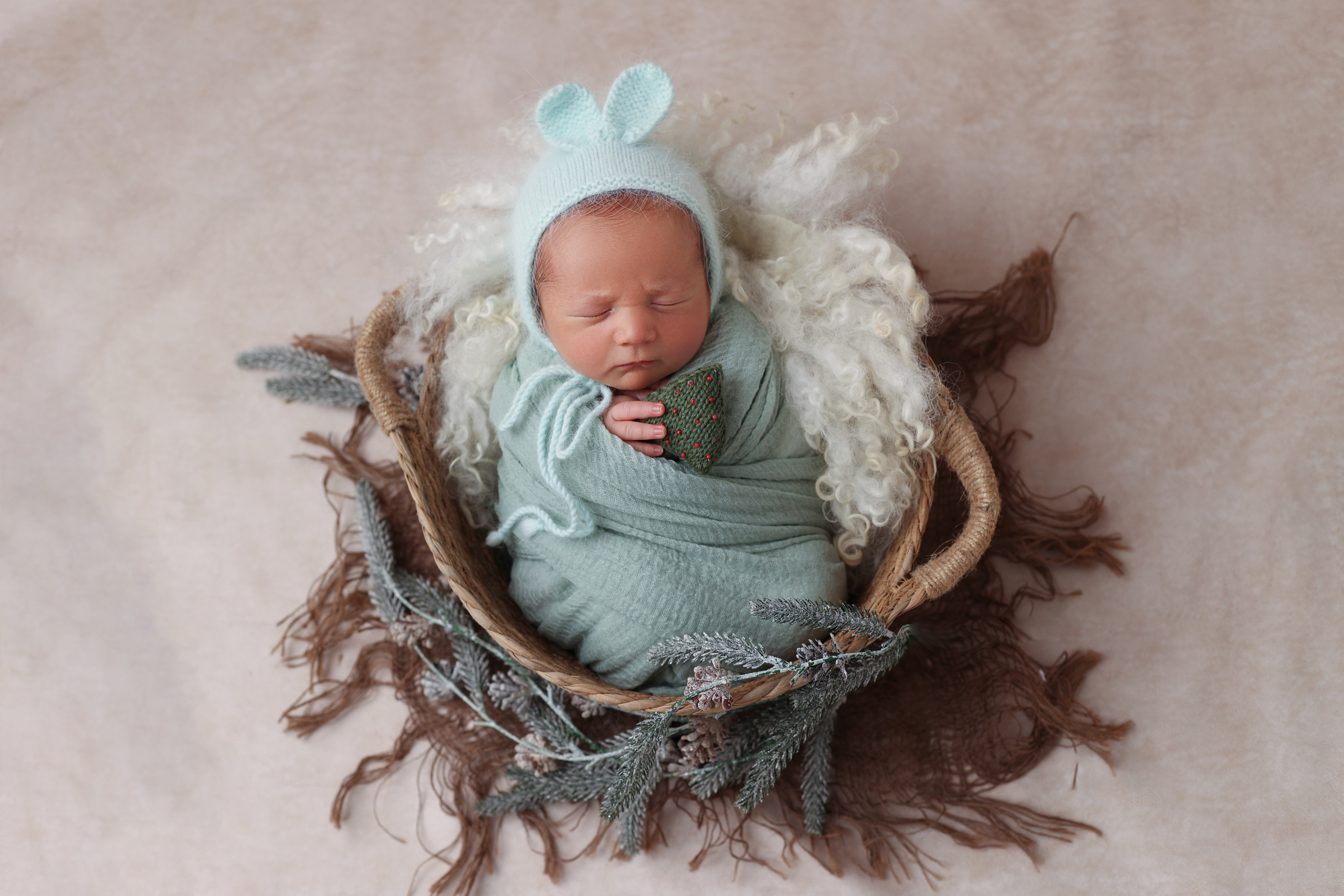 Newborn * Recién Nacidos. Fotografía de Eventos, Embarazo y Familiar en Pirineos