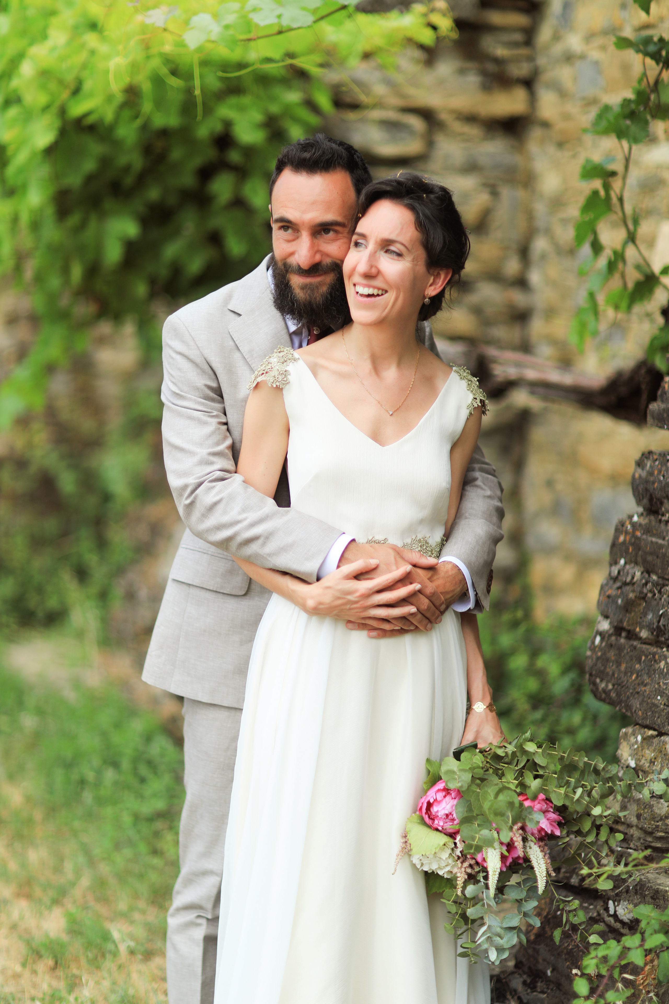 «Alto en la montaña, contigo». Fotografía de Eventos, Embarazo y Familiar en Pirineos