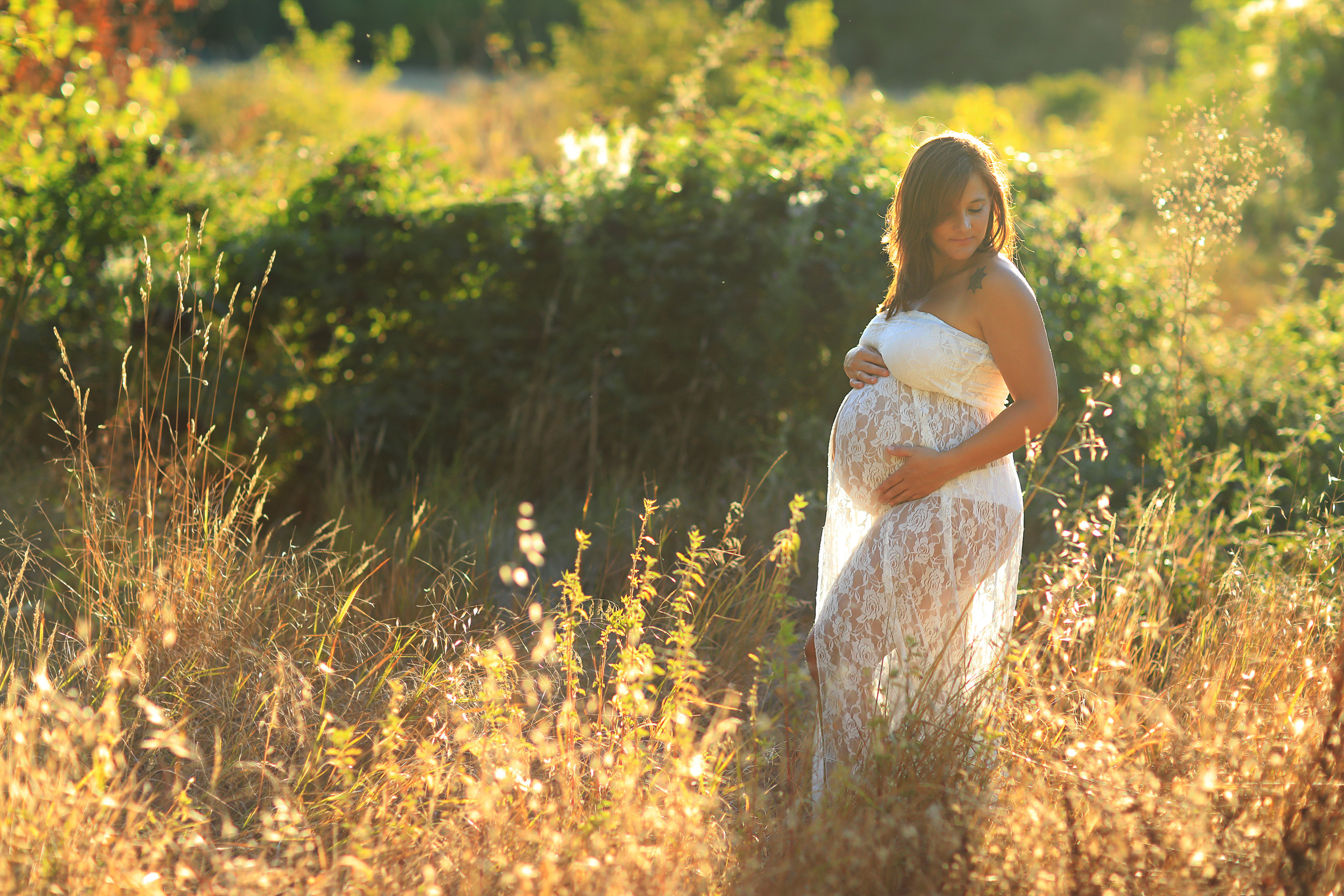Premamá en Exterior. Fotografía de Eventos, Embarazo y Familiar en Pirineos