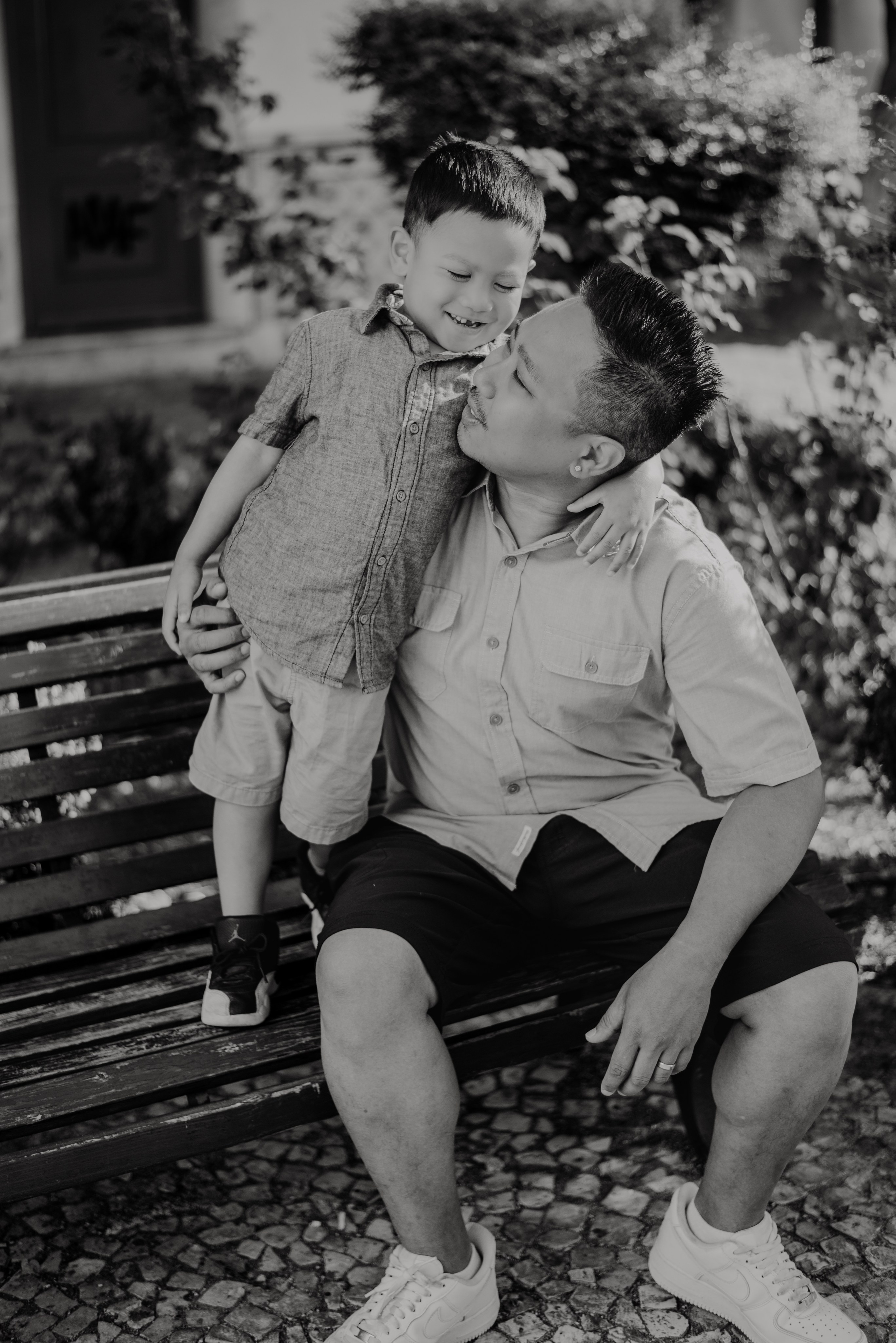 Joy and Family. Lifestyle, wedding and family photographer