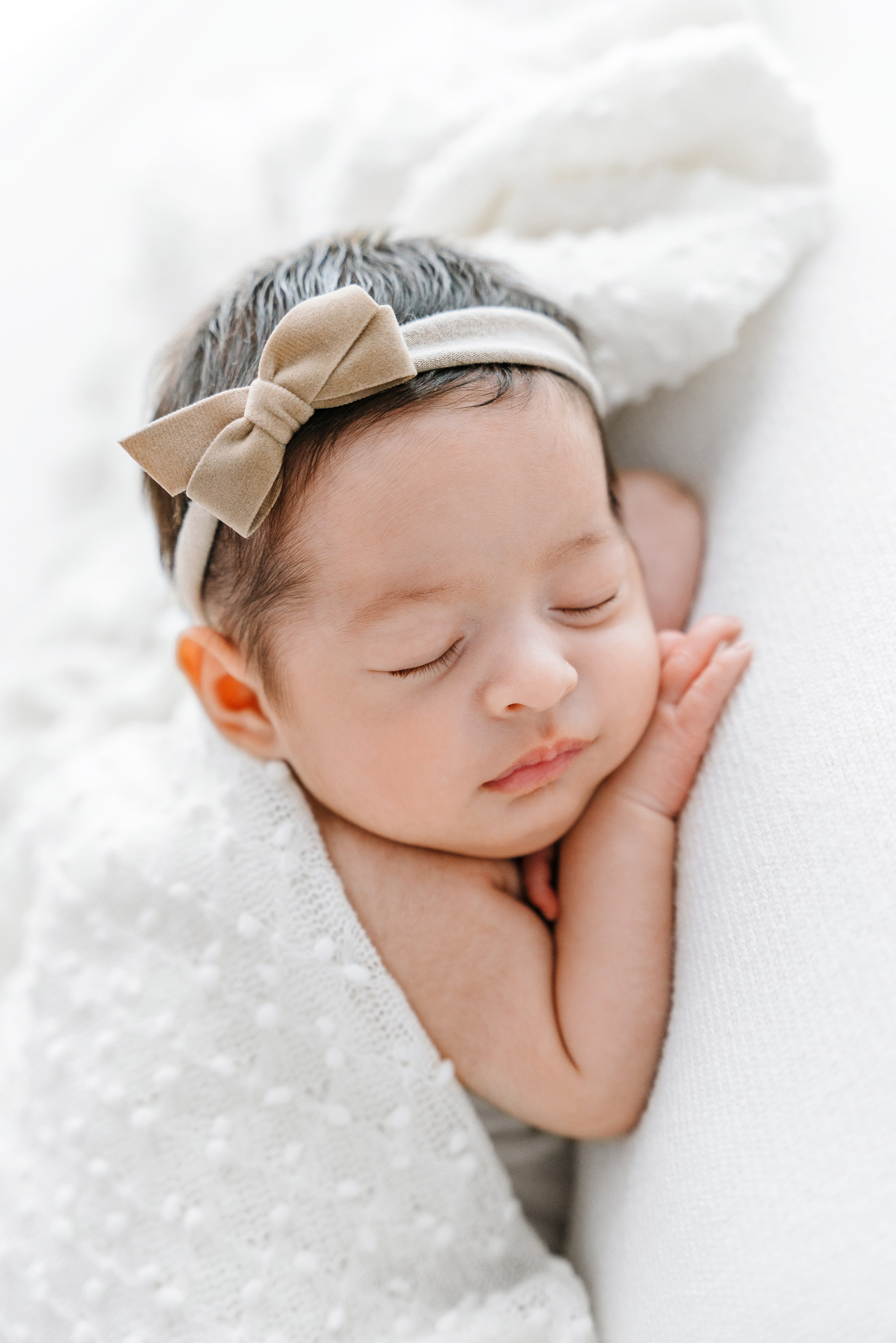 Newborn. Svitlana Miahka fotografa a Genova