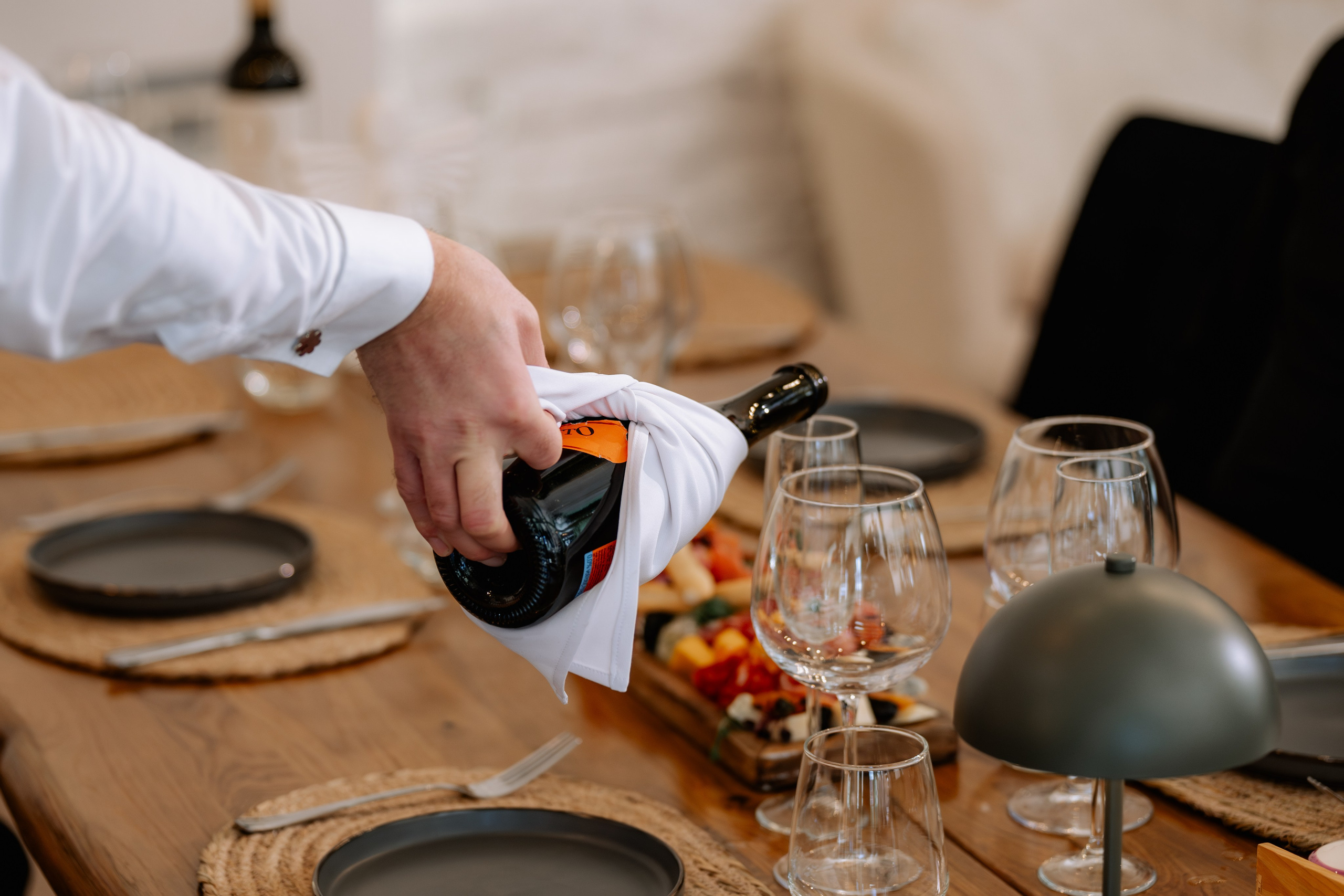 Chalette Gourmet. Proud Vision Weddings | Wedding Photography & Film — Servicii profesionale Foto Video Nunta Iasi