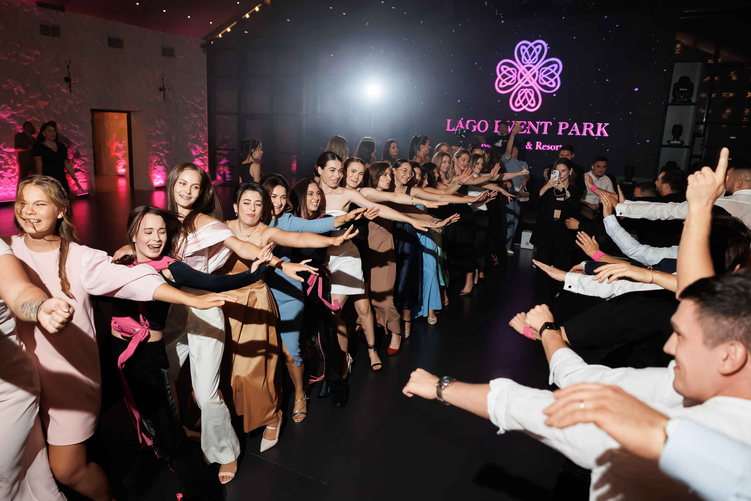 Gabriel & Evelina — Lago — Wedding Day. Servicii Foto și Video 067188353