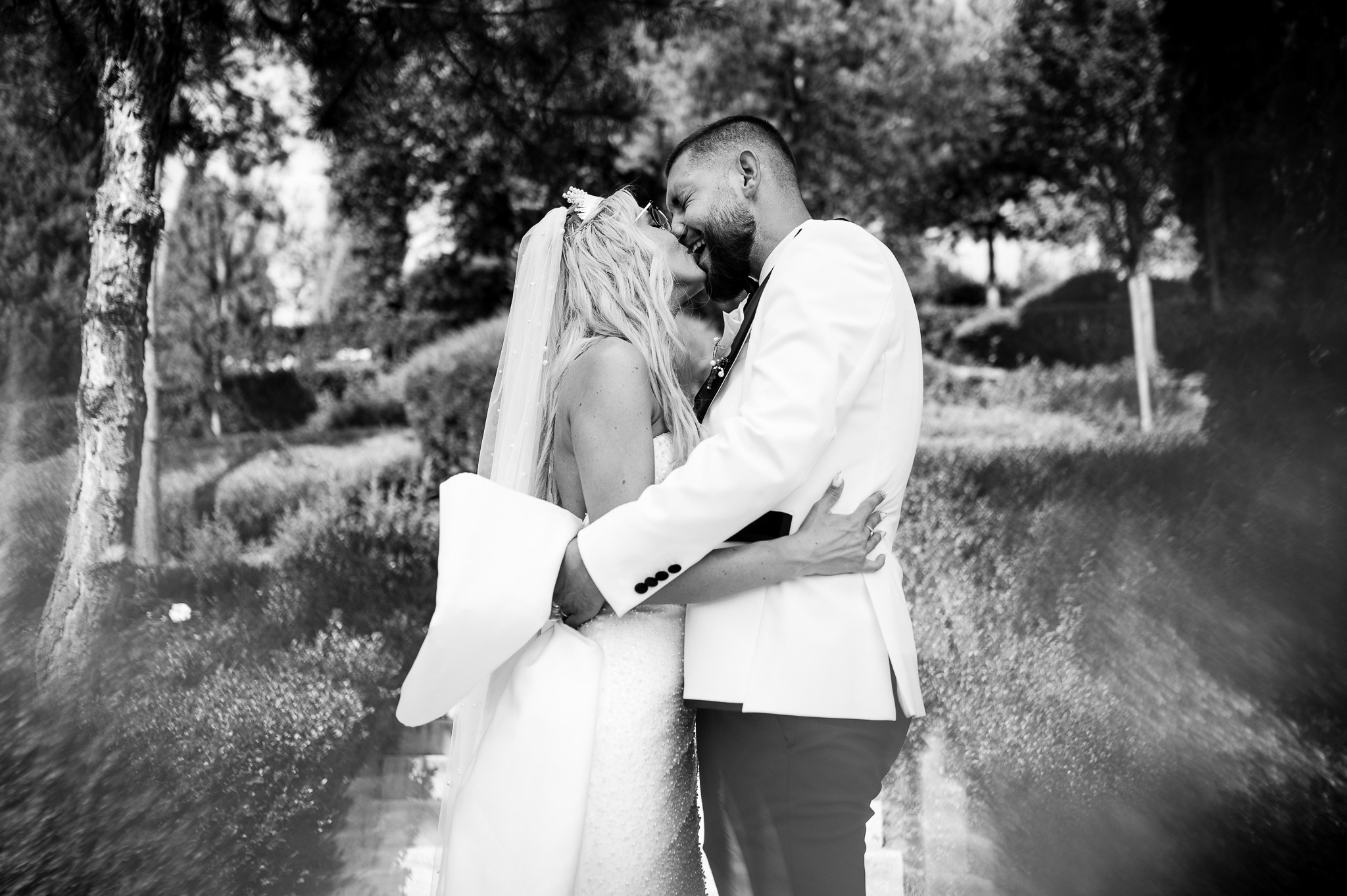 Corina & Paul. Mugurel Olteanu Fotograf