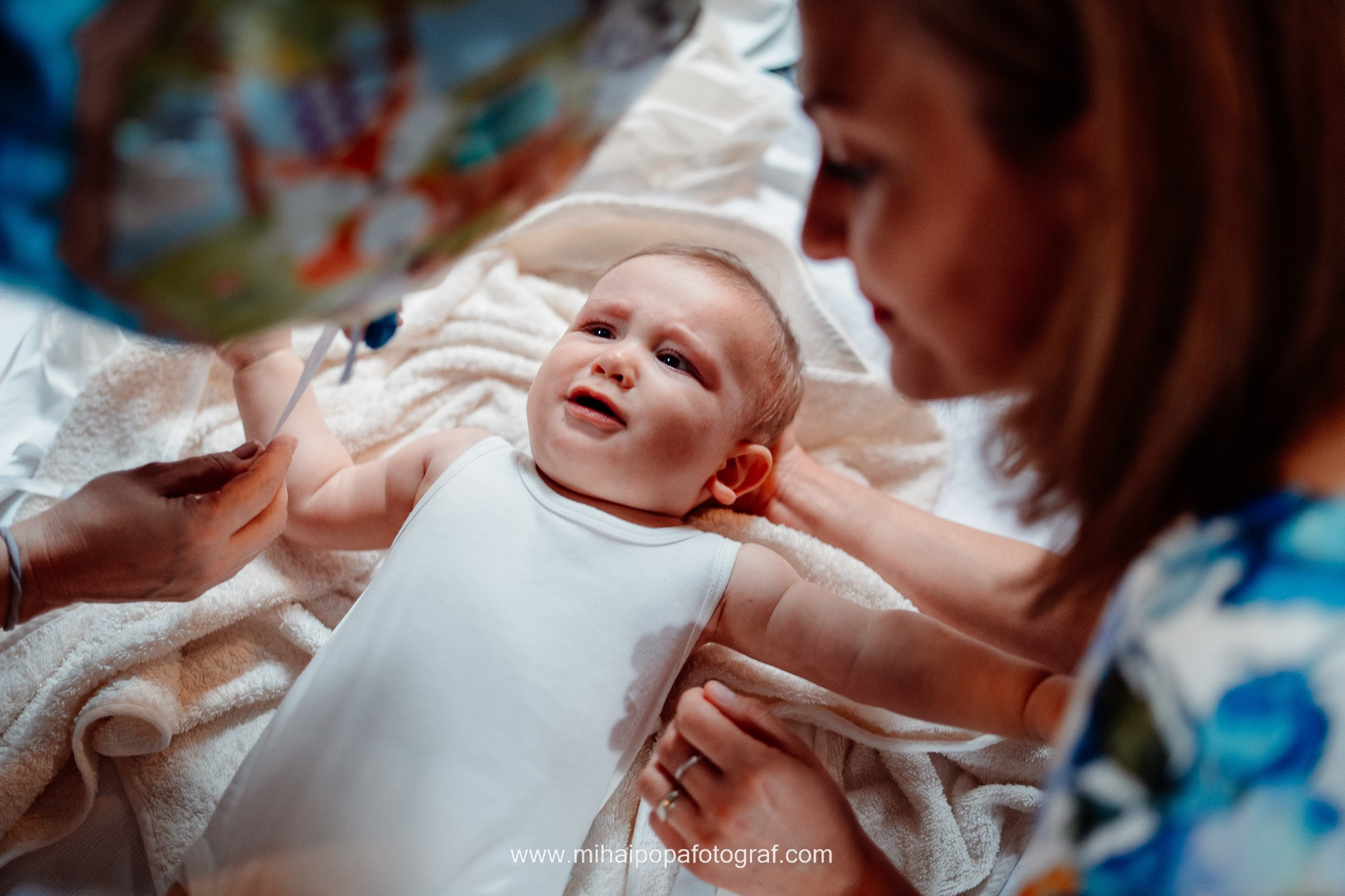 Fotograf de Botez în Bucuresti- Mihai Popa Fotograf. Fotograf Nuntă & Botez București - Mihai Popa | Dincolo de oameni, imortalizez emoții!