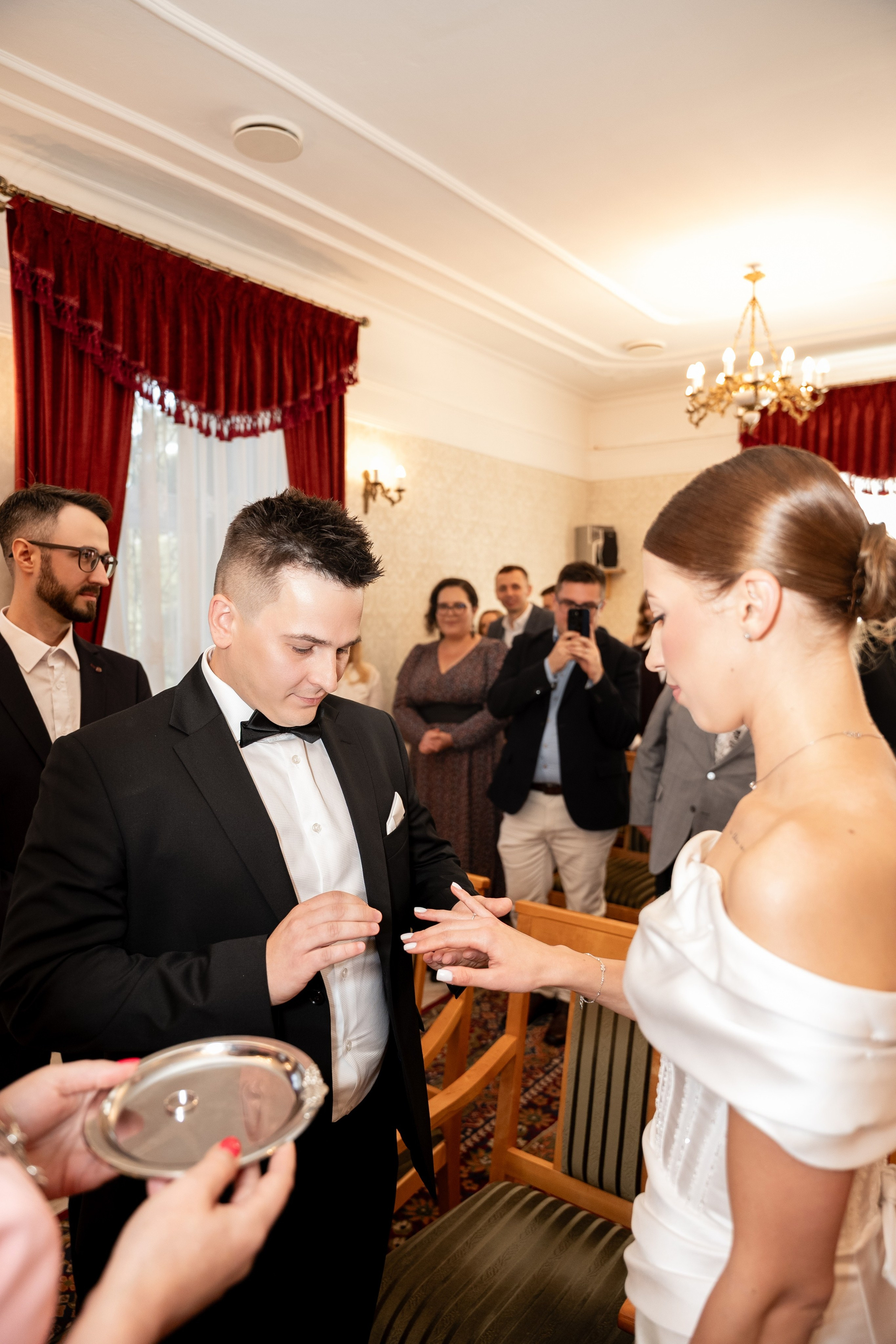 B&S. SL Wedding Photo: ponadczasowa 💍 fotografia ślubna | Wrocław & Europa