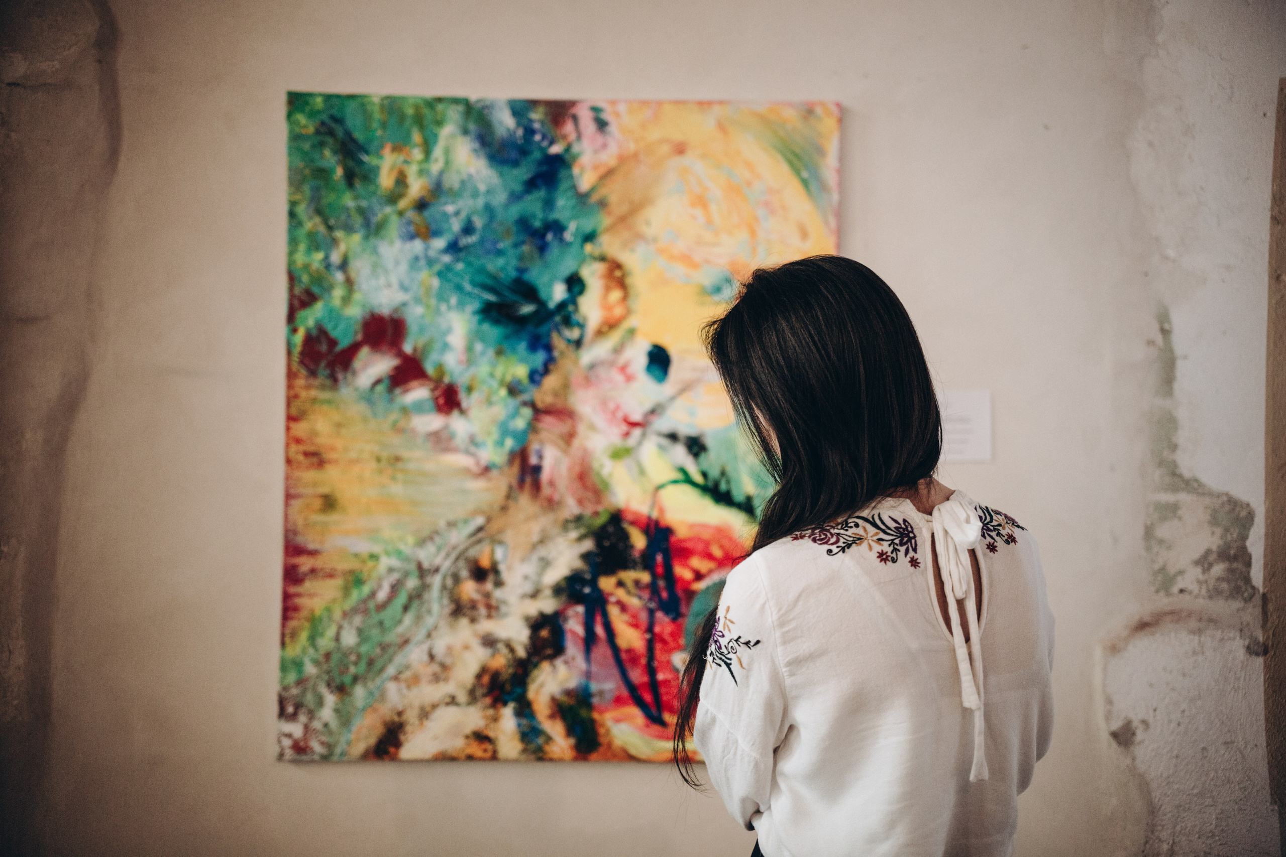 VERNISÁŽ. Dana Lišková — Empathetic Photographer | Introspective Artist |Neurodivergent Coach | Founder of Artepy.cz