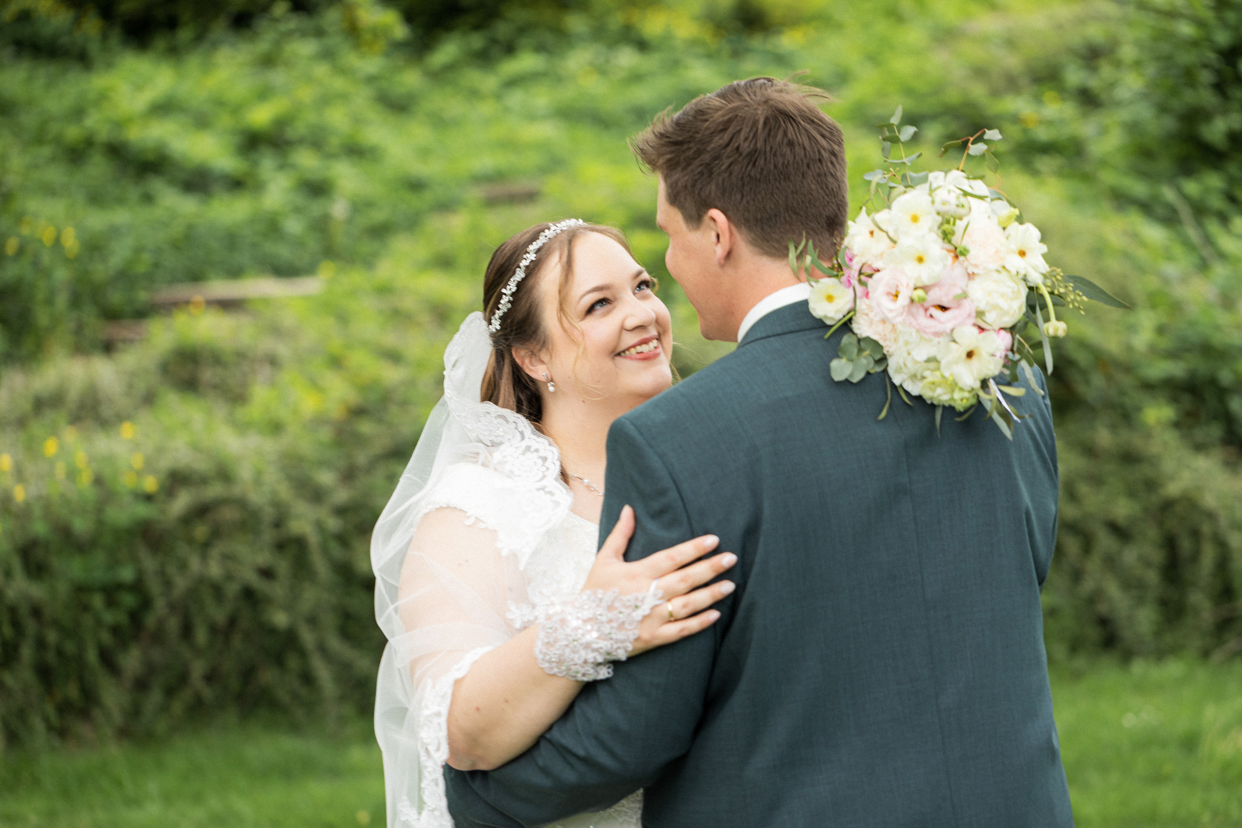 Kirchliche Trauung in Oerlinghausen. Hochzeitfotograf in Bielefeld