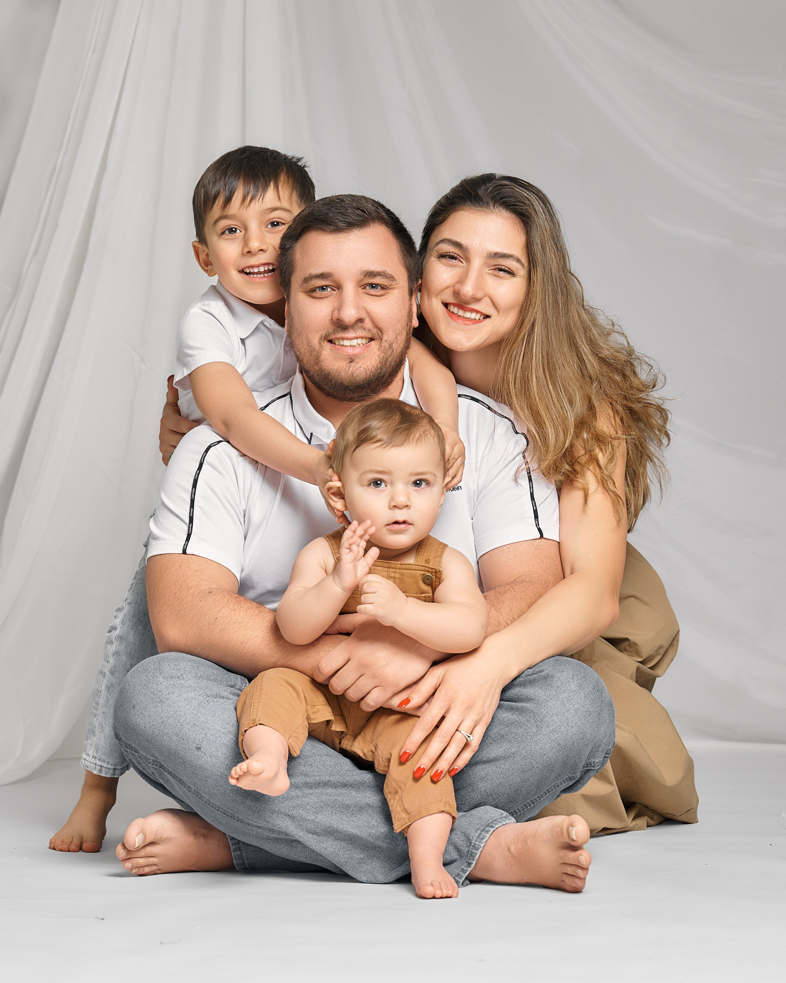 Family. Triple-A photo studio